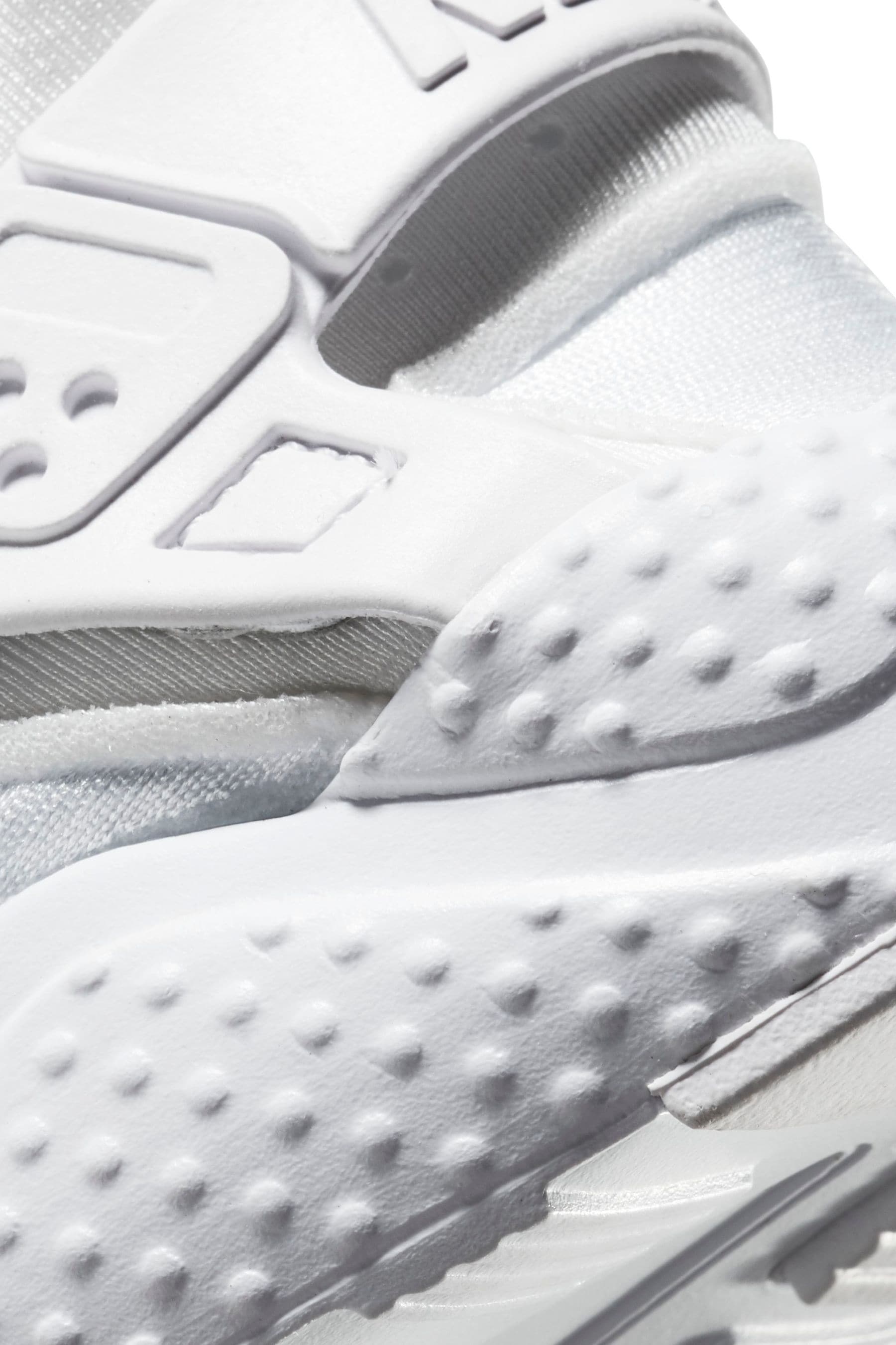 White huarache junior outlet