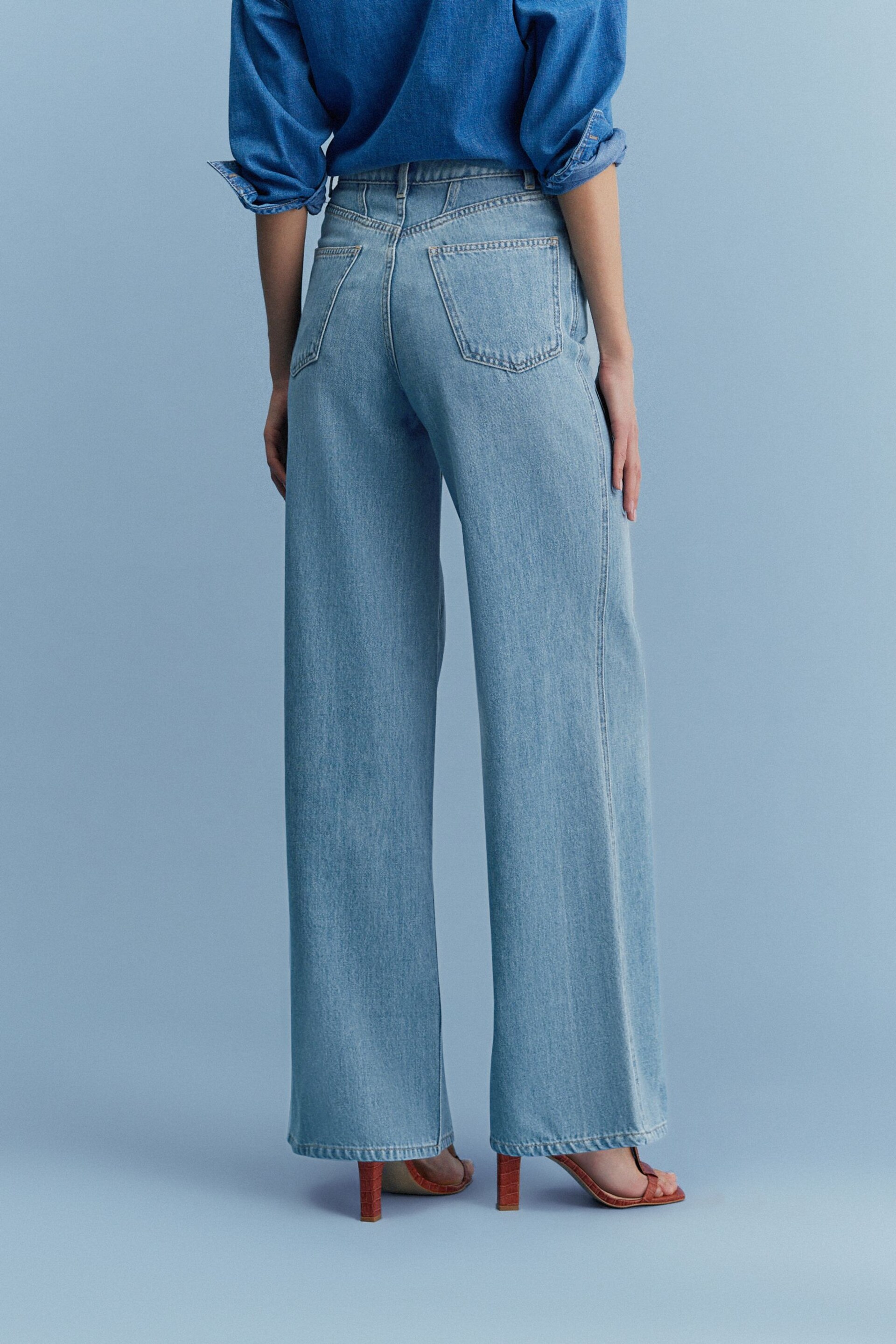 Mid Blue Loose Wide Leg Jeans - Image 4 of 7