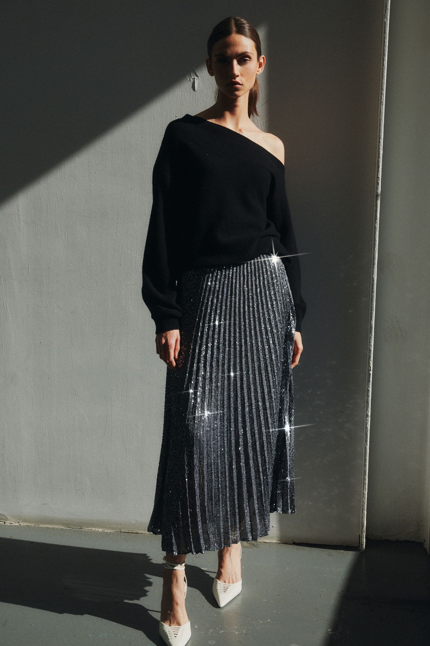 Pleated silver sequin skirt online