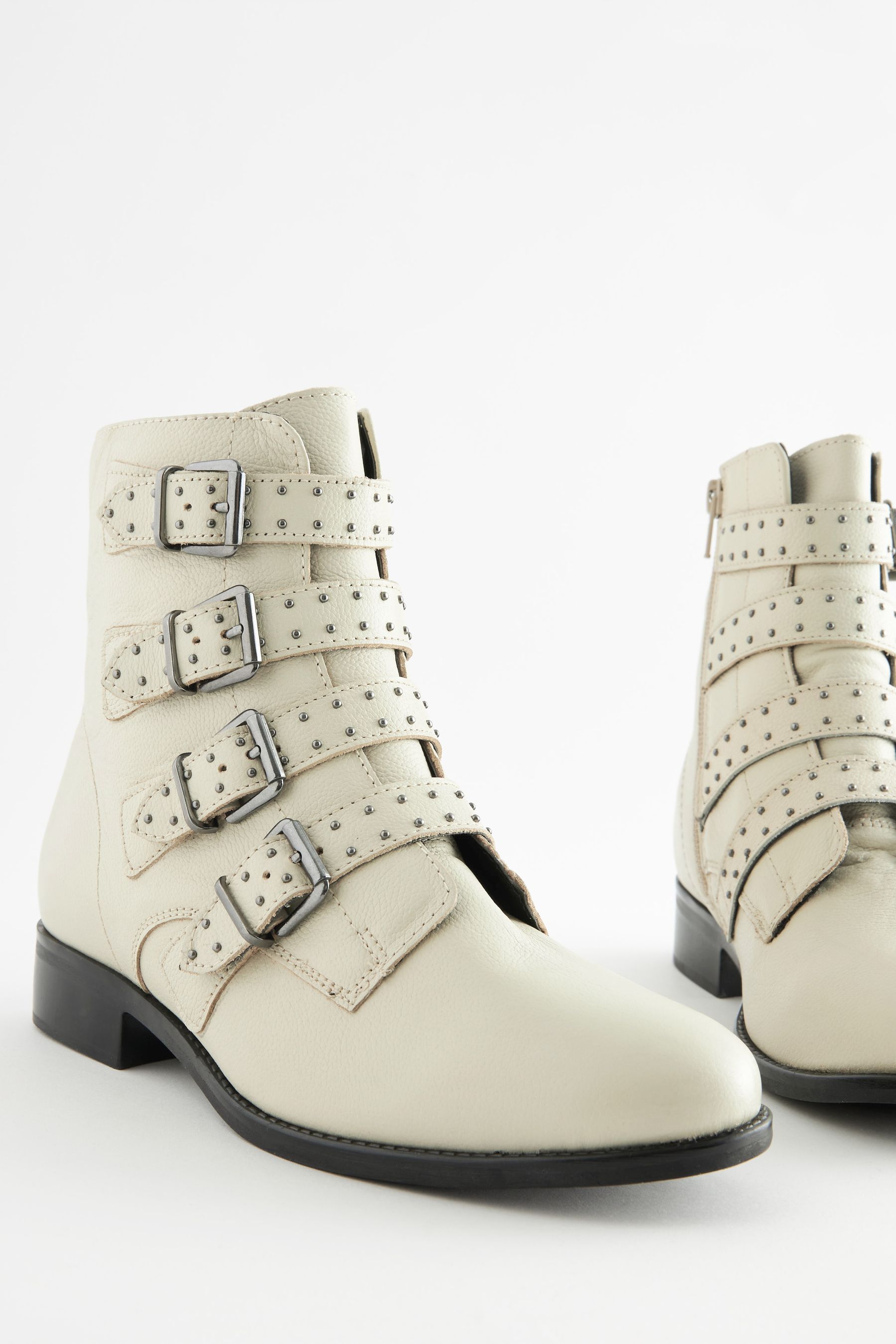 Stud buckle boots deals