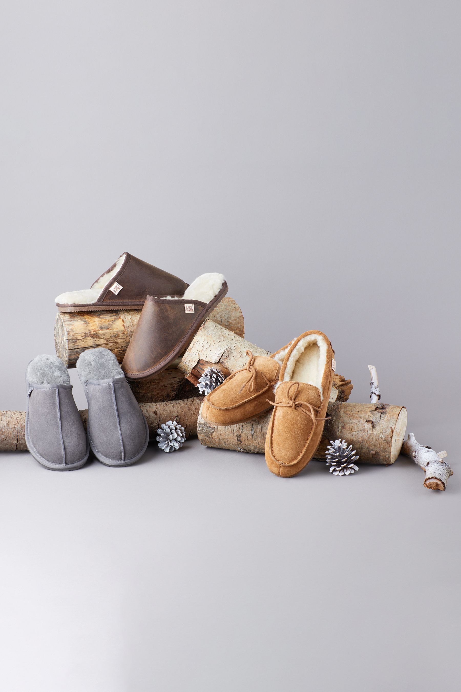 Vintage style mens slippers outlet