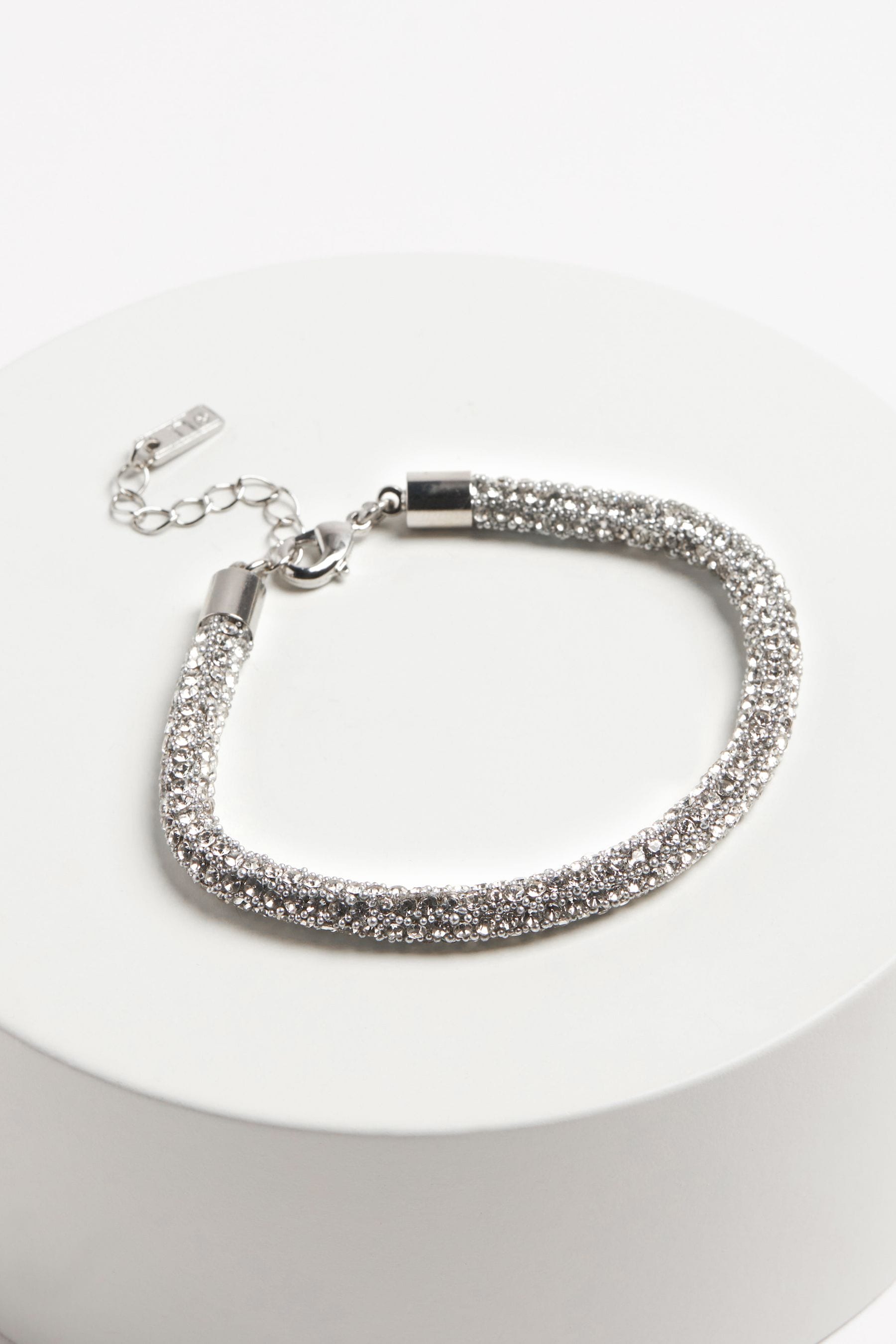 Black sparkly bracelet 2025