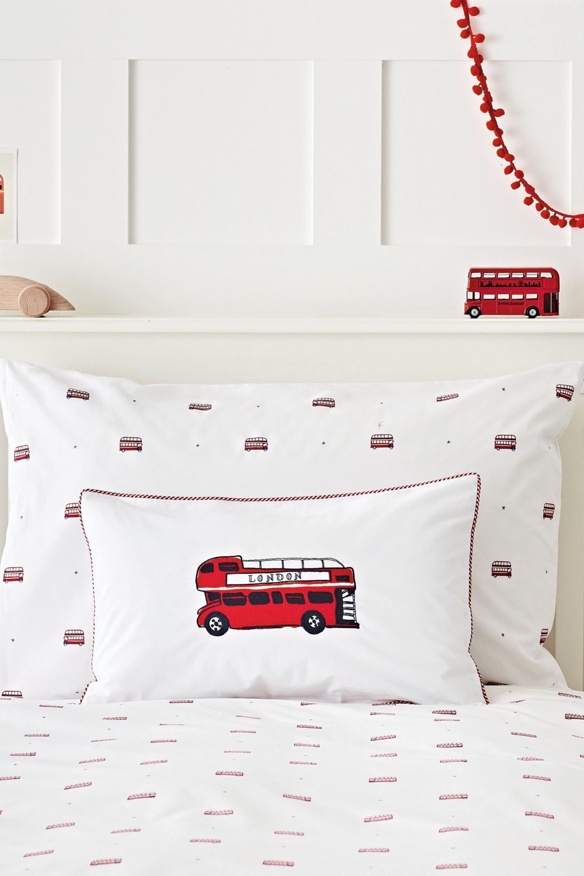 The White Company London White Bus Cot Bed Set - Image 2 of 3