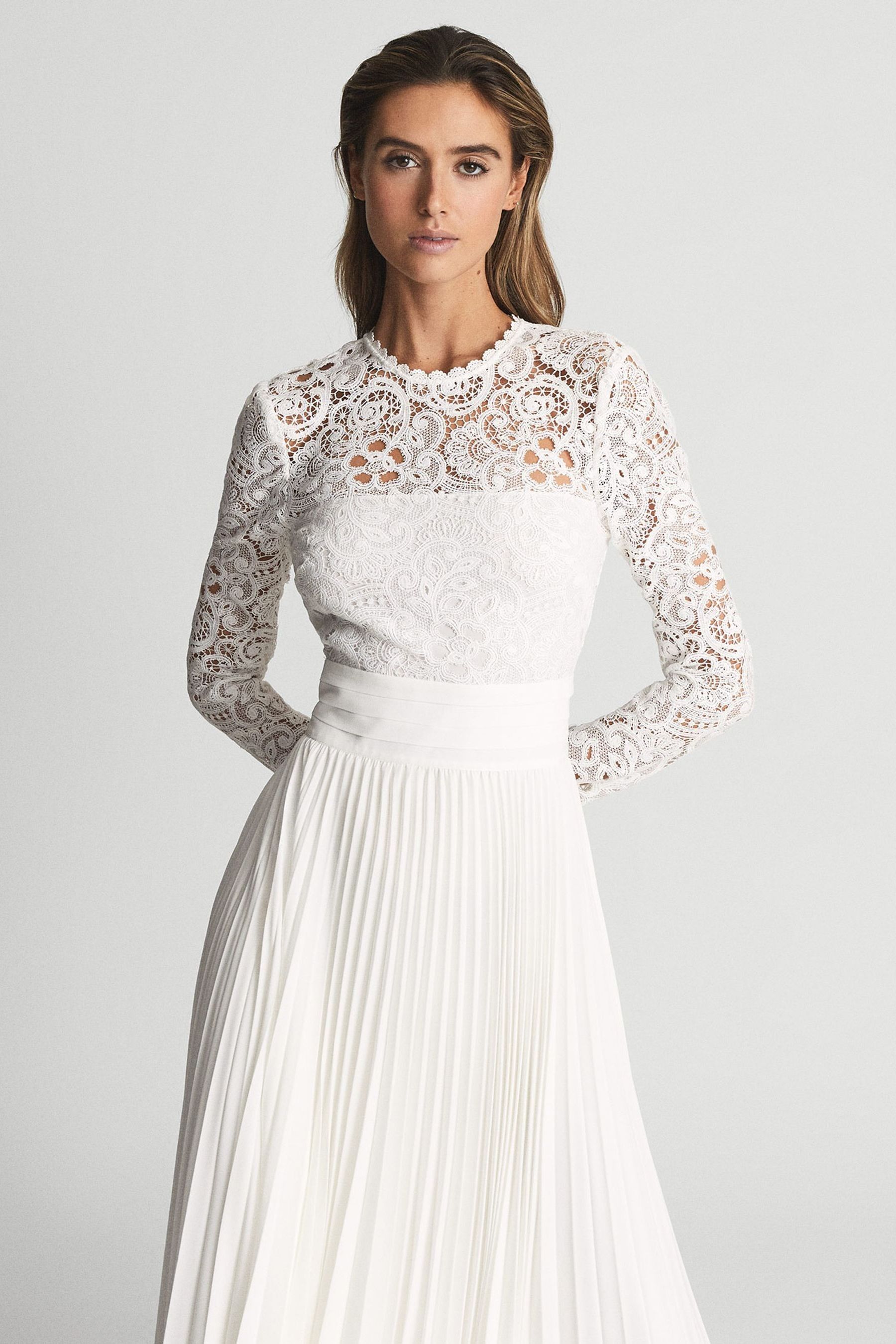 Lace top pleated dress outlet