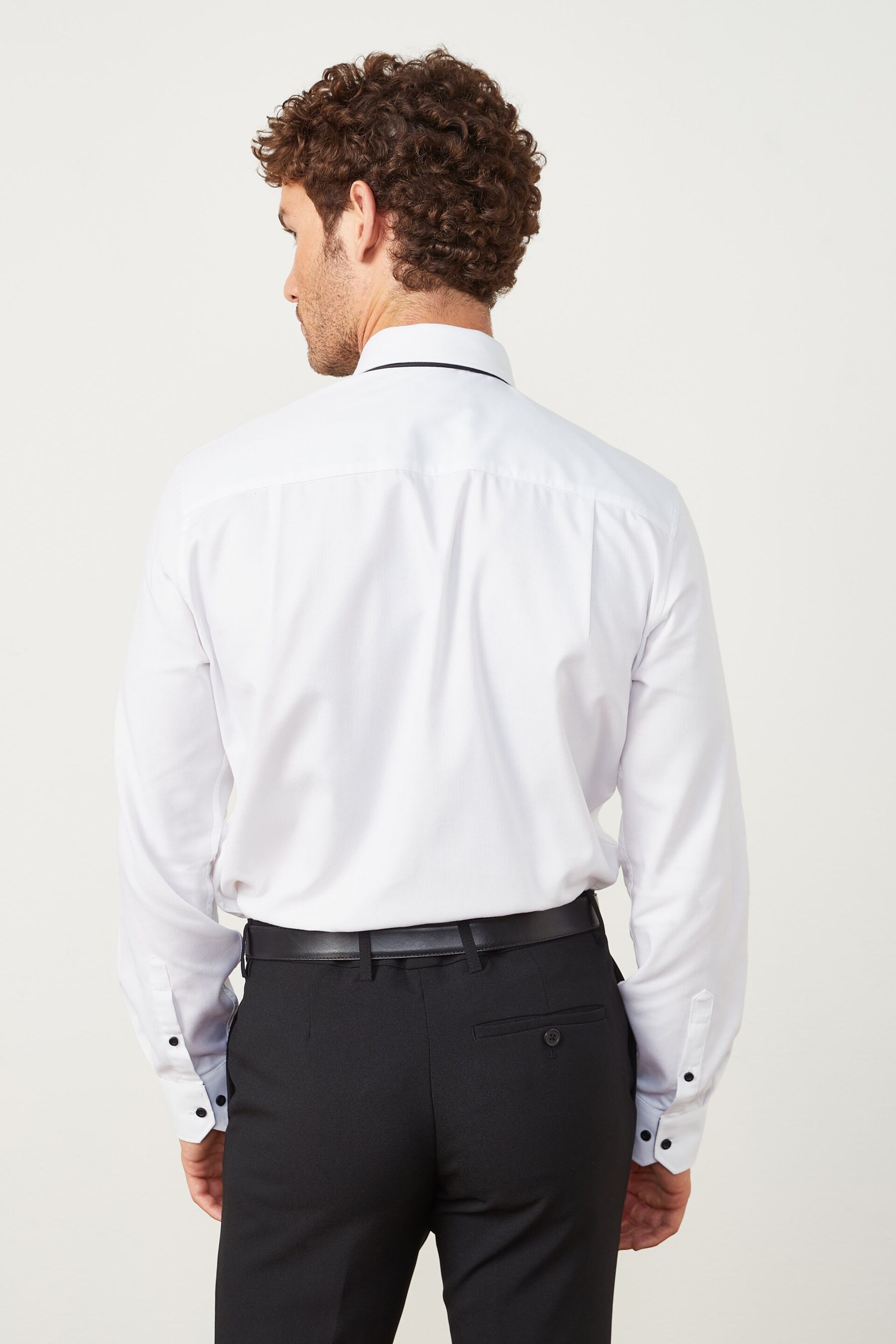 White/Black Regular Fit Single Cuff Shirt And Tie Pack - Image 3 of 7