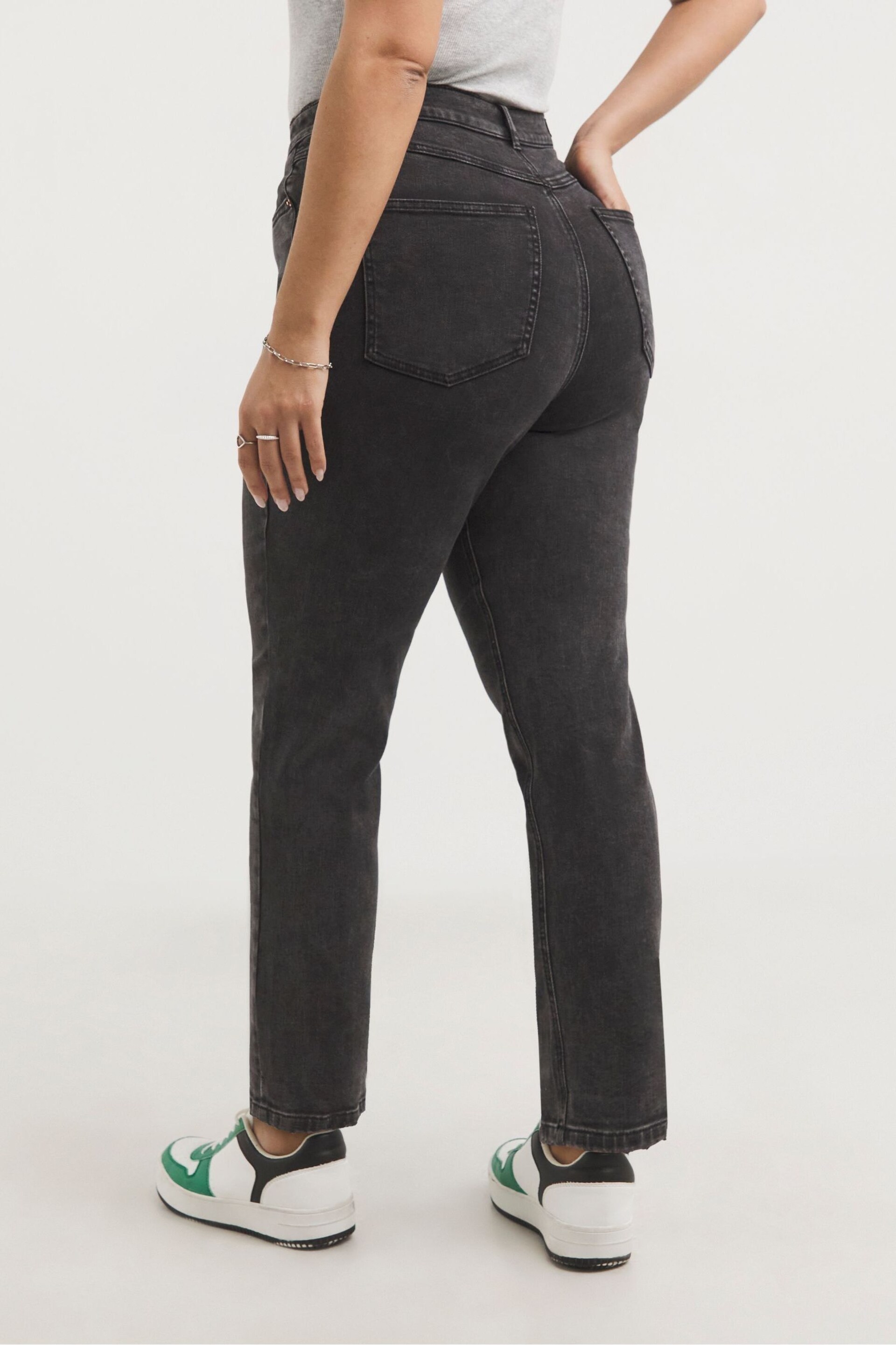 Simply Be Black Wash Womens Demi Mom Jeans - Image 2 of 4