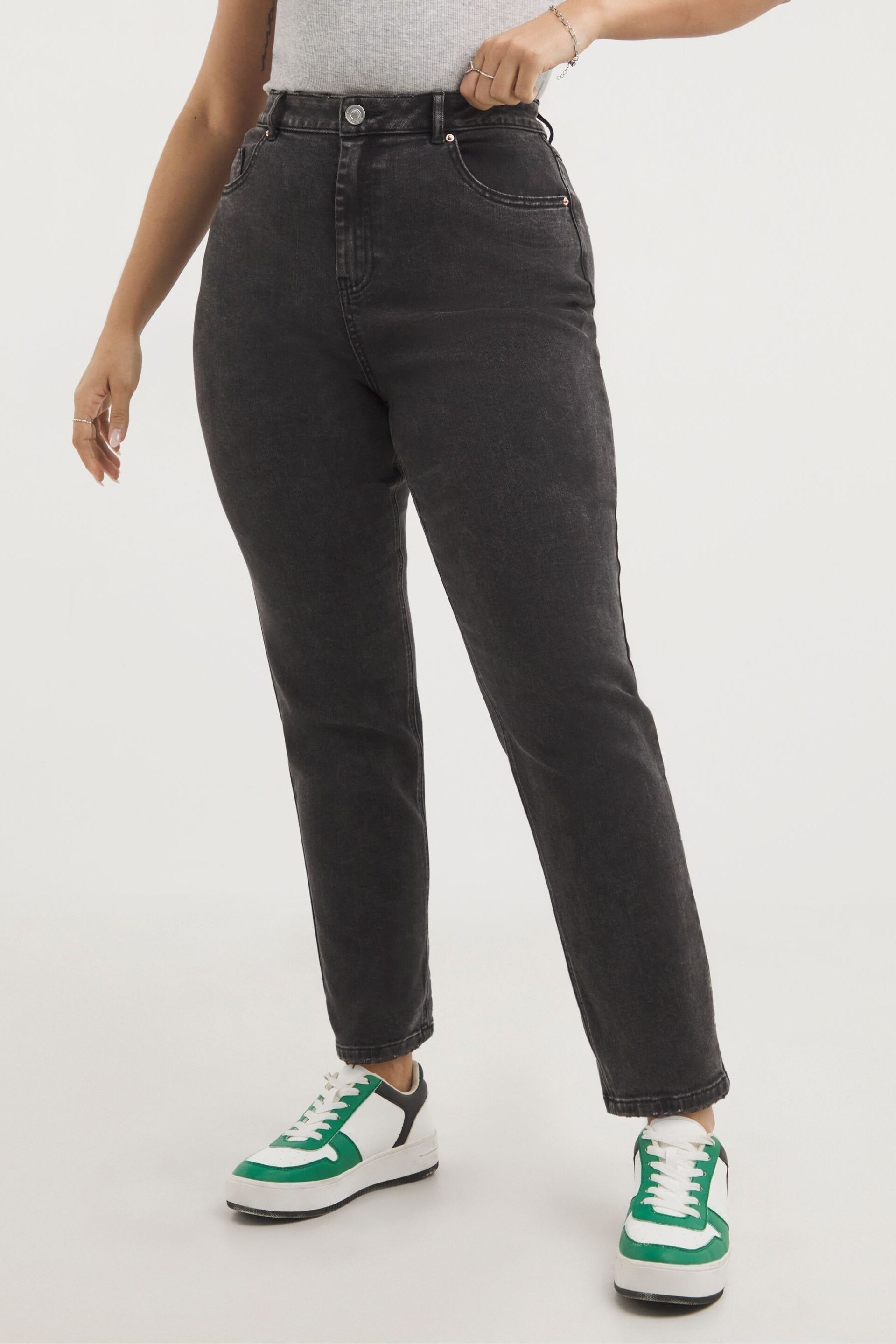 Simply Be Black Wash Womens Demi Mom Jeans - Image 3 of 4