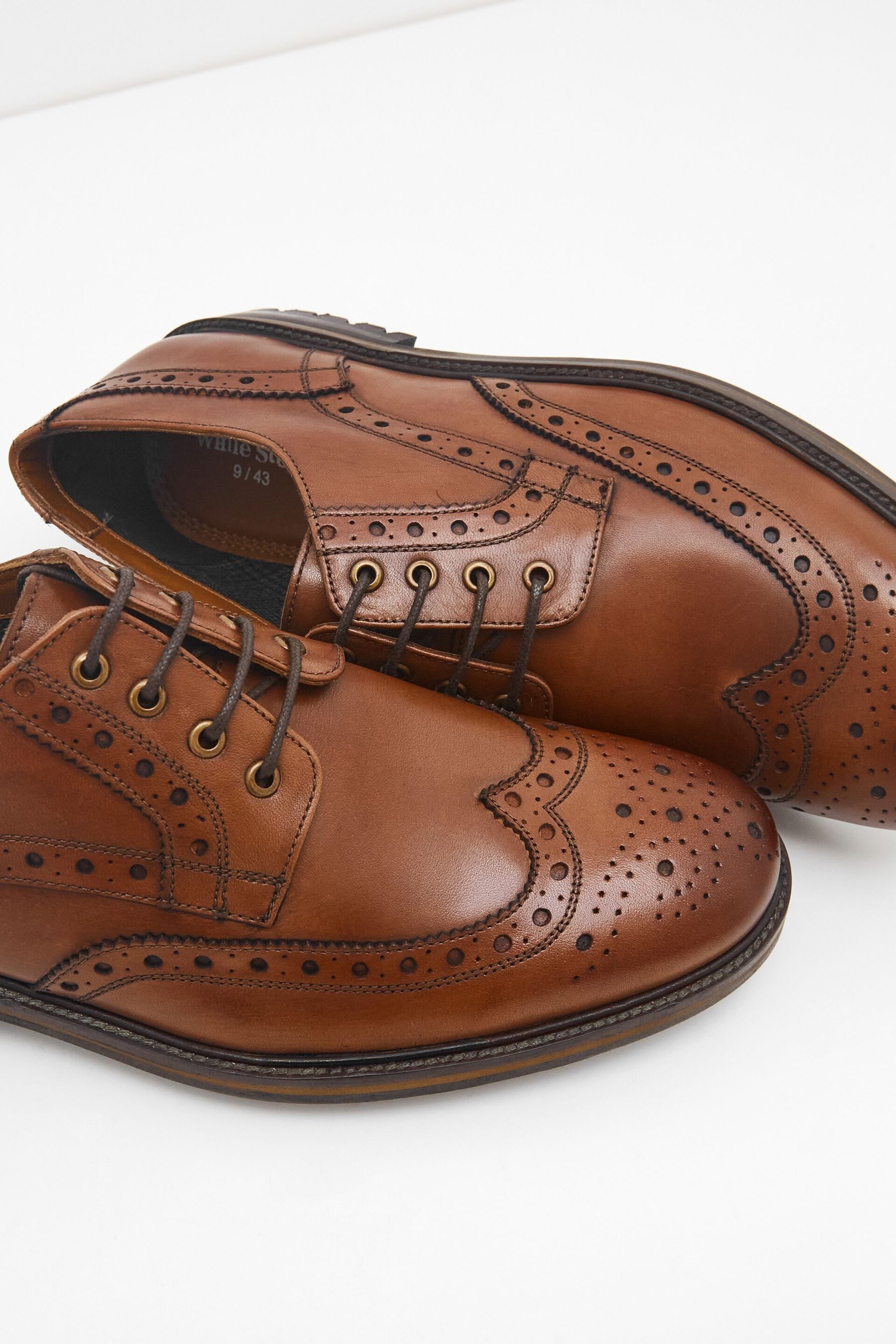 White Stuff Natural Arlo Brogue Leather Shoes - Image 4 of 4