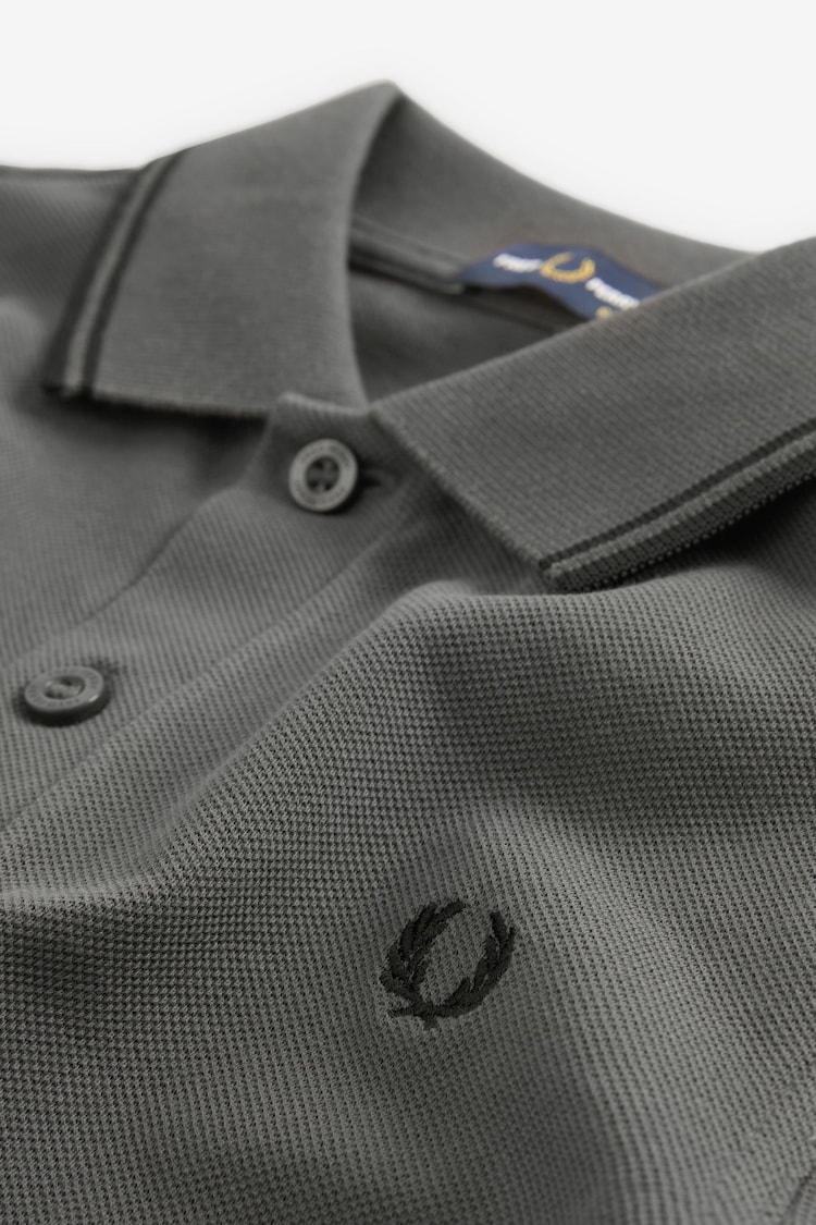 Fred Perry Kids Poloshirt mit doppelten Zierstreifen - Bild 3 von 3