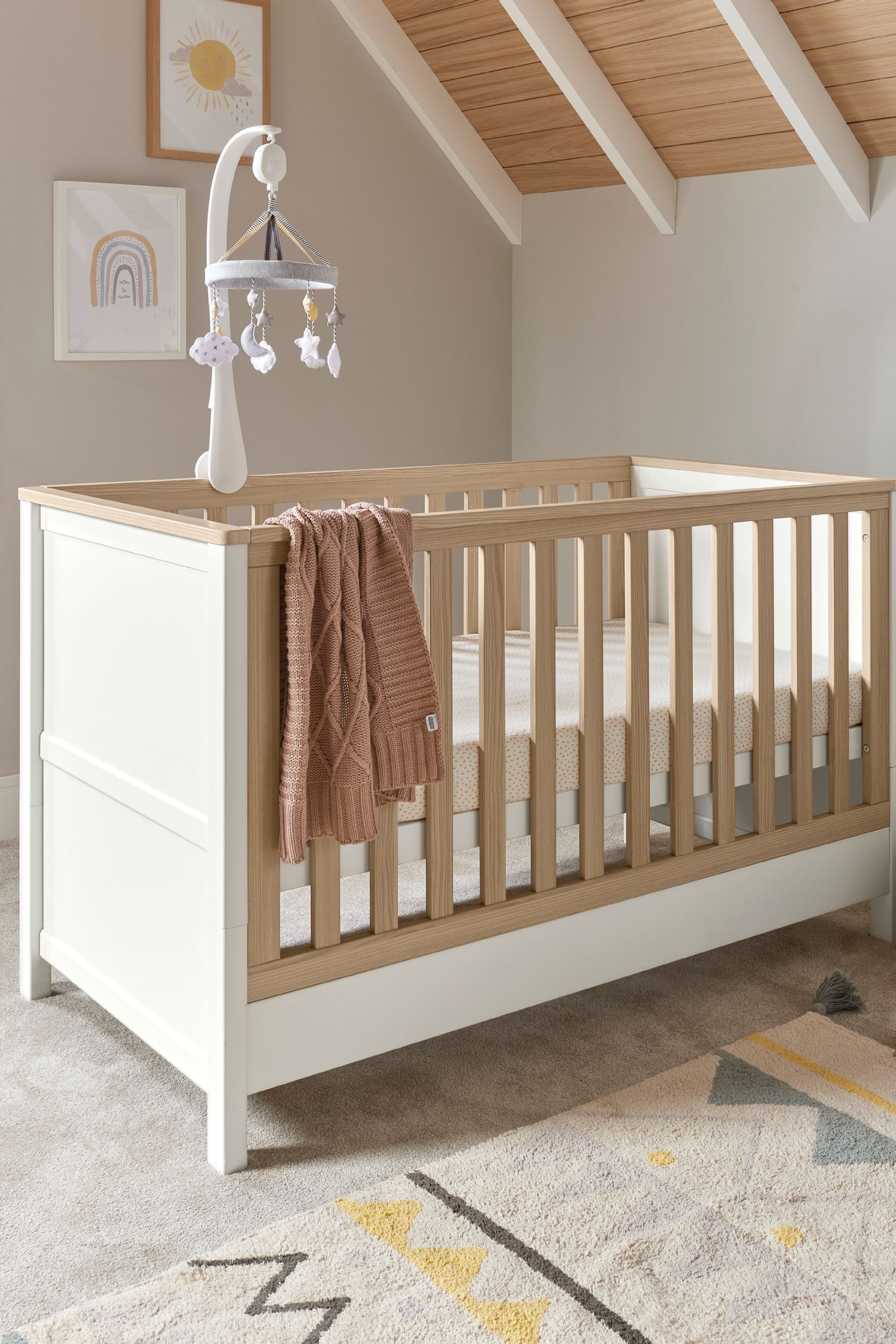 Mamas Papas White Harwell Cot Bed
