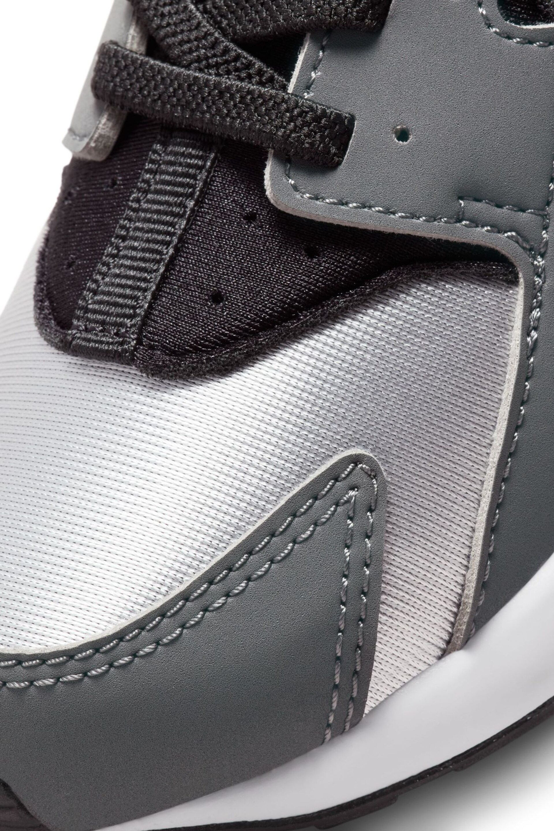 Black/Grey Huarache Run 2.0 Junior Trainers - Image 9 of 10