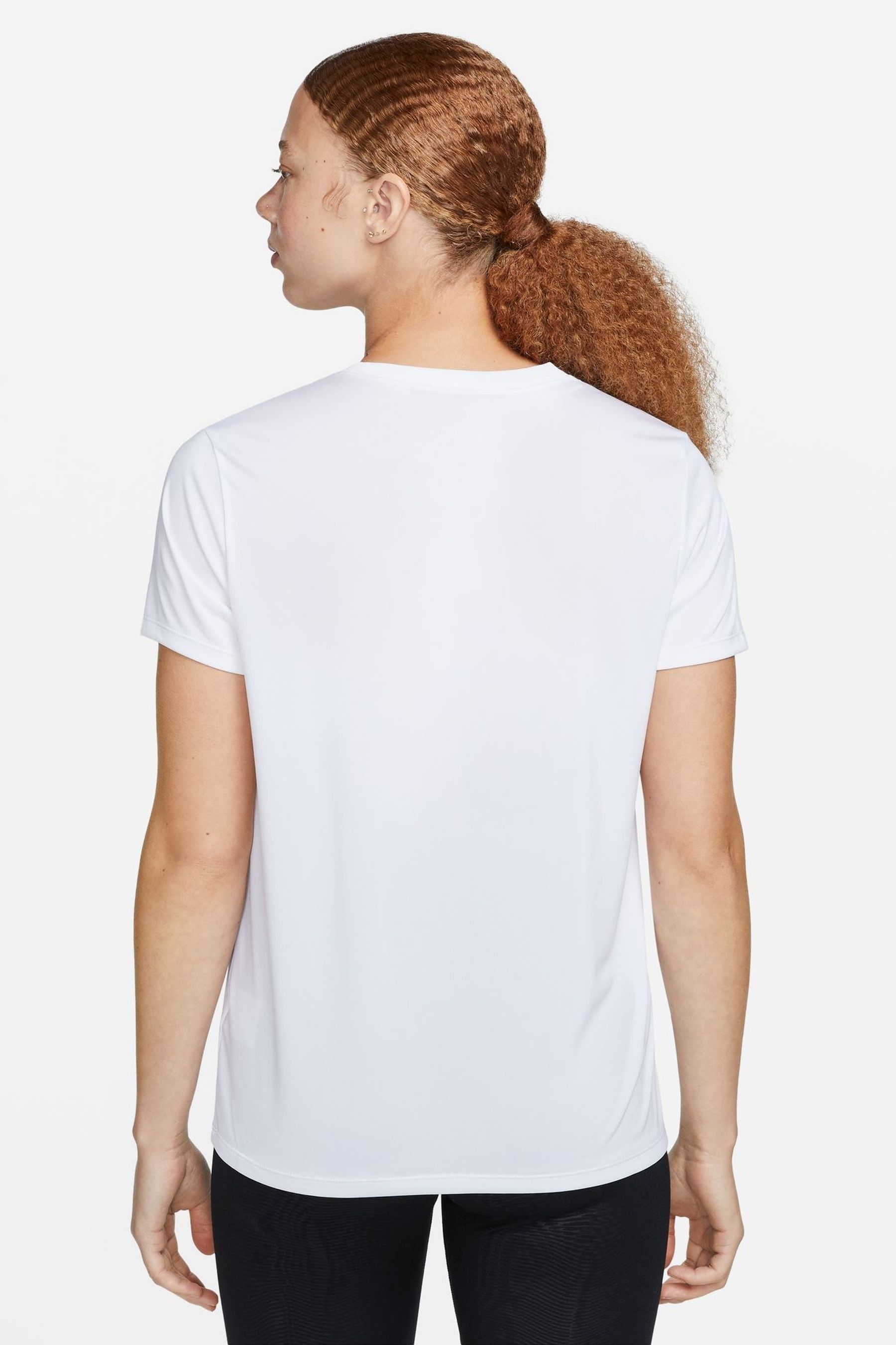 Dri fit white t shirt women's outlet
