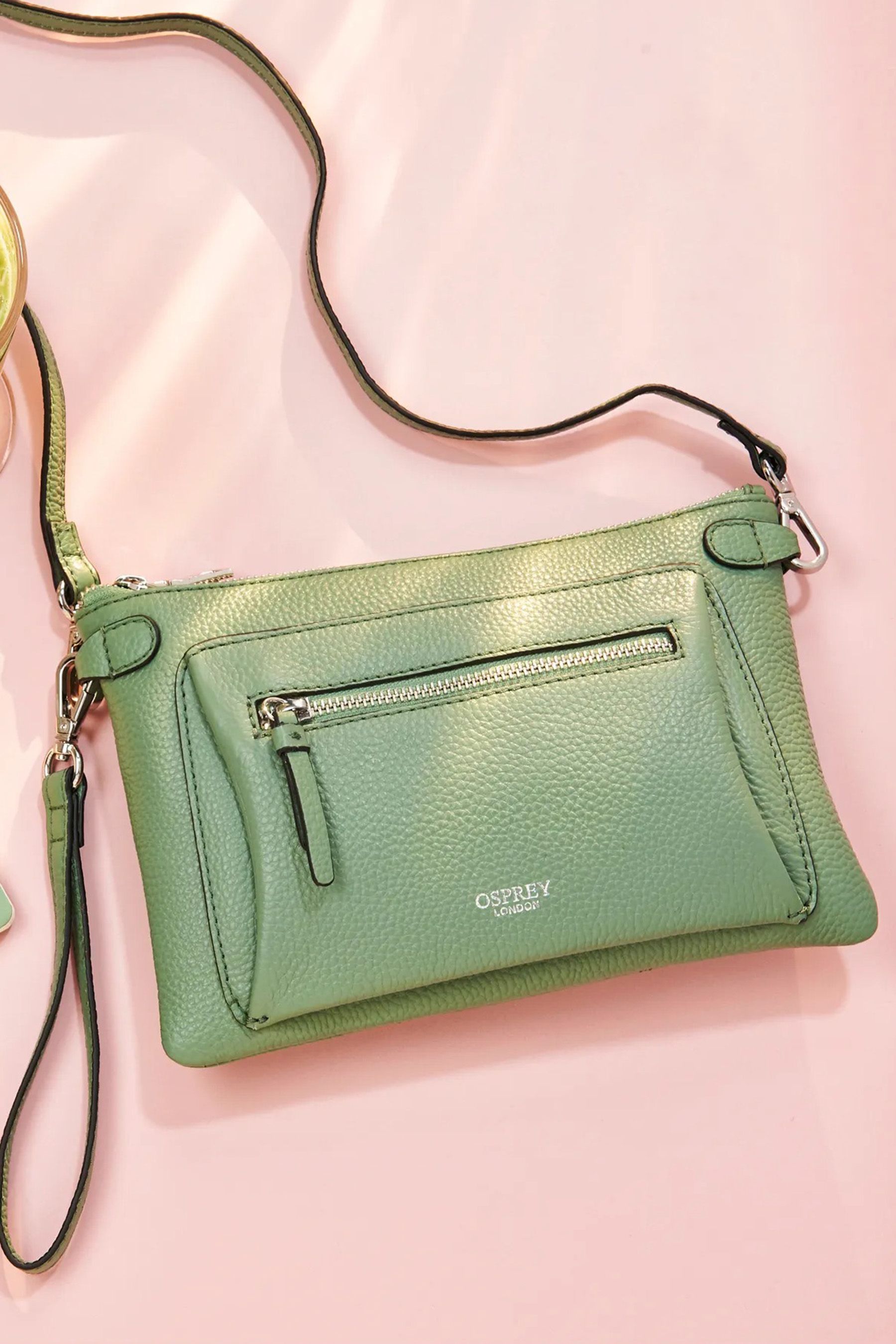 Osprey clutch bag outlet