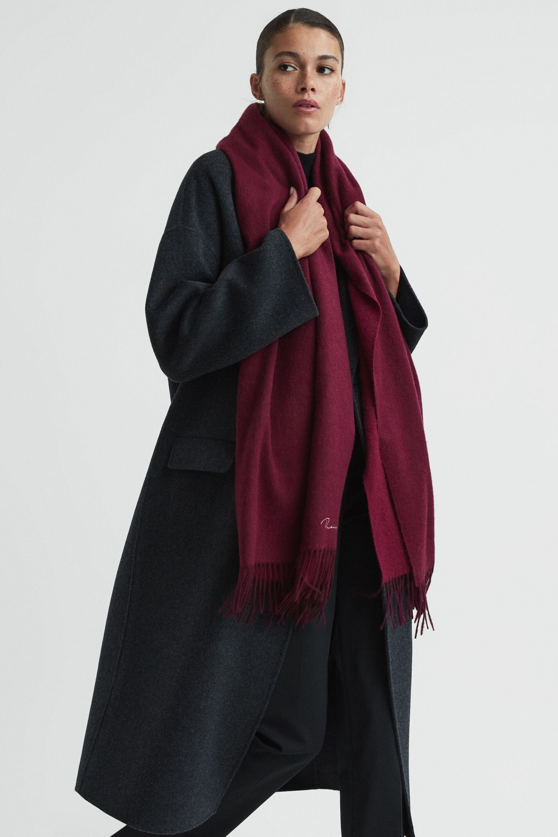 Reiss Bordeaux Picton Wool-Cashmere Scarf - Image 3 of 5
