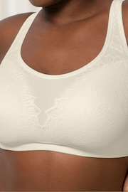 Triumph® Fit Smart Padded Bra - Image 6 of 8