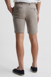 Reiss Mushroom Wicket Modern Fit Cotton Blend Chino Shorts - Image 4 of 7