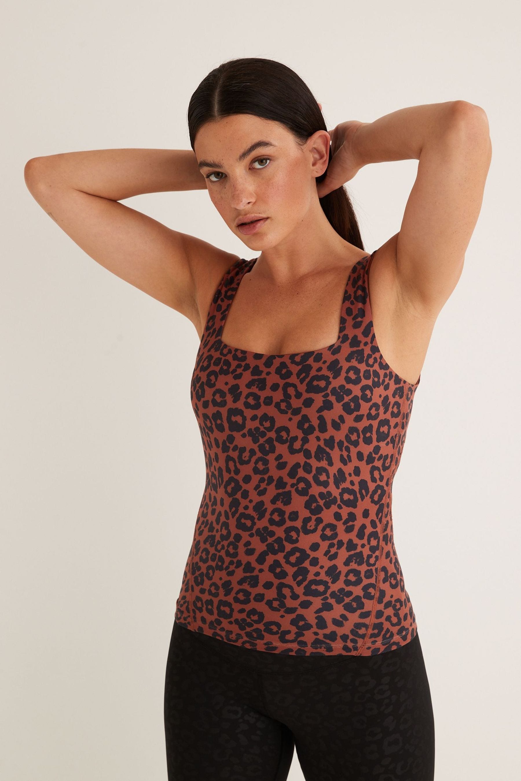 Longline sports vest discount