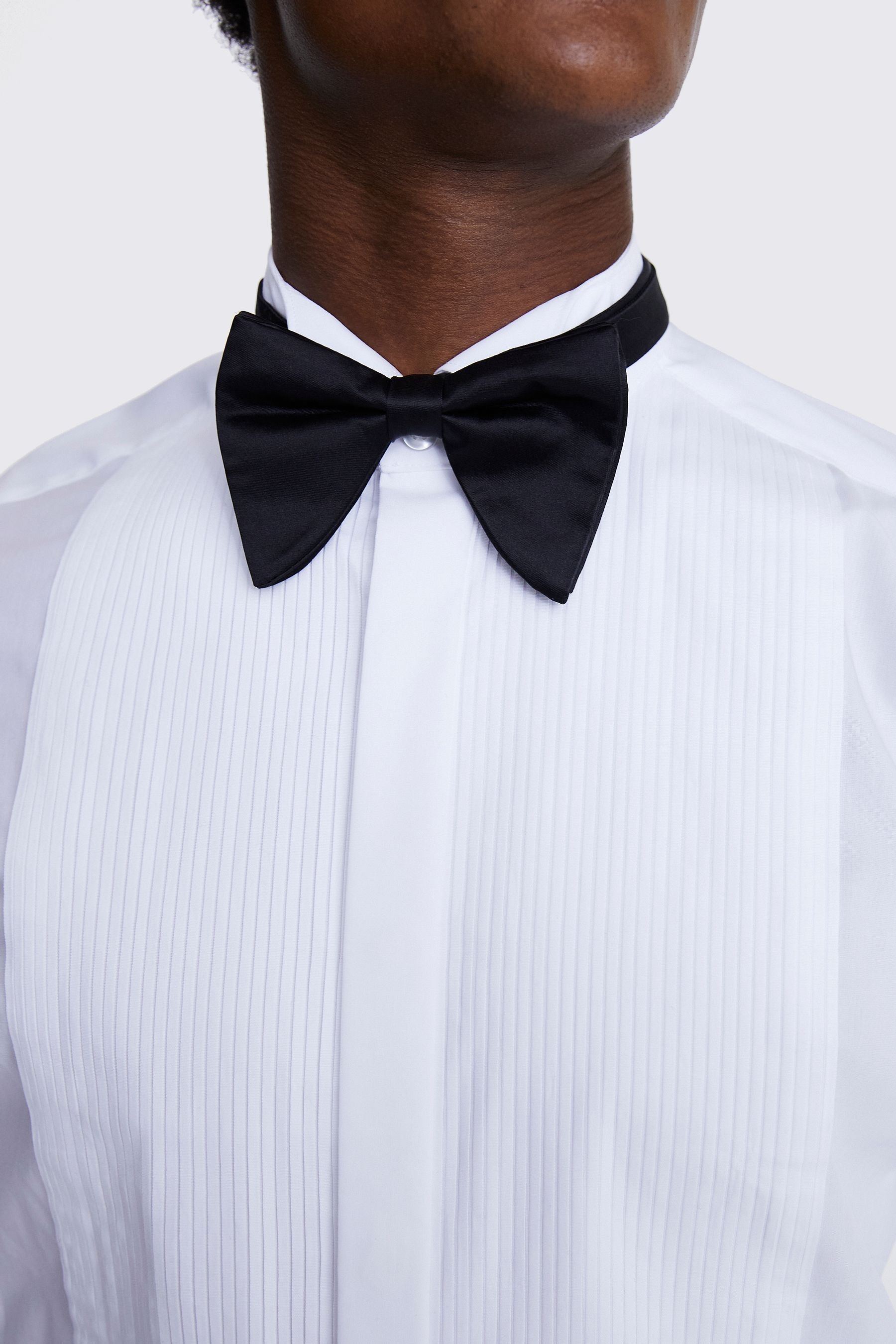 Pleated wing collar shirt discount