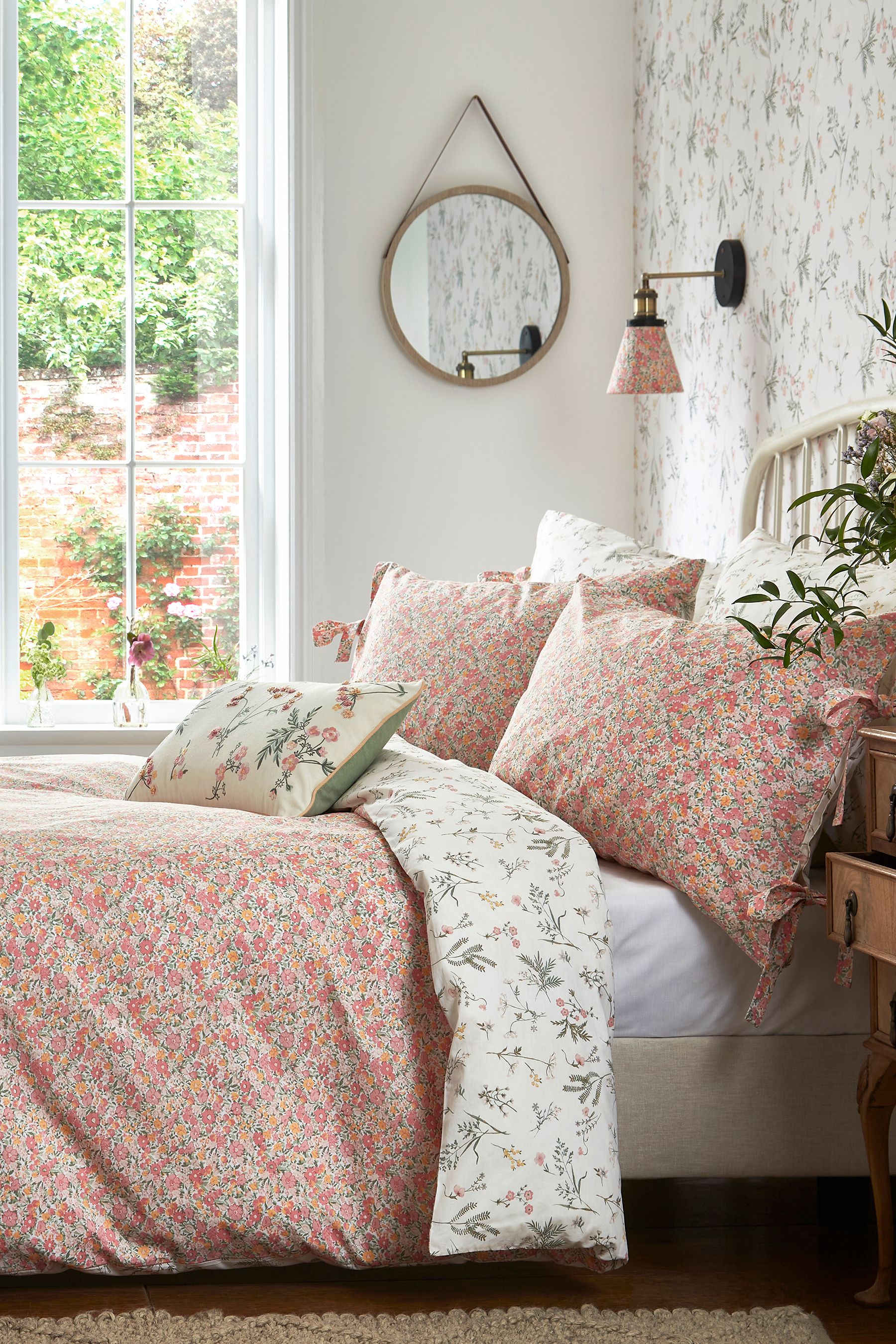 Pink pillow set 2025