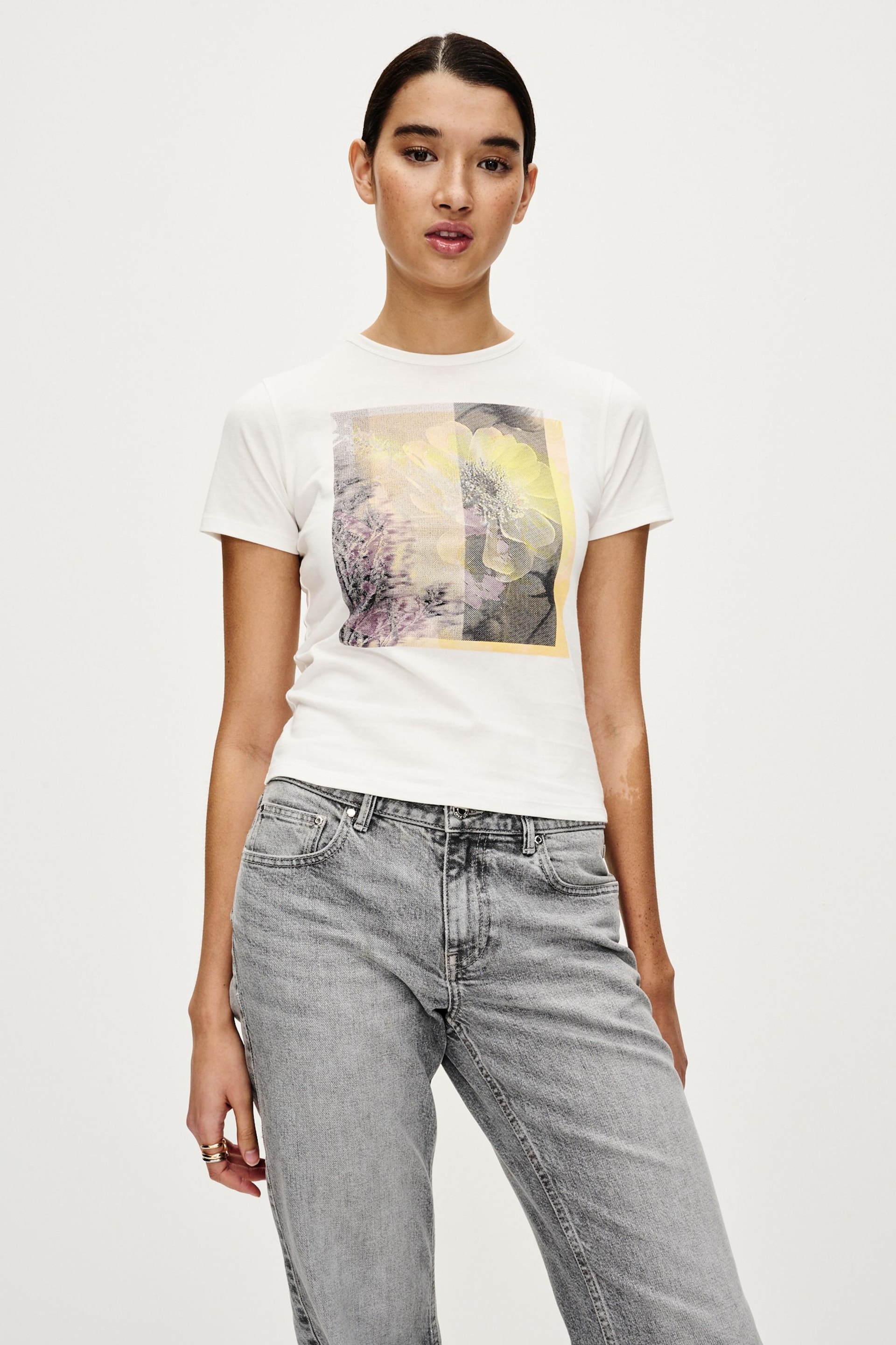White Floral Graphic Slim Fit Graphic T-Shirt - Image 1 of 7