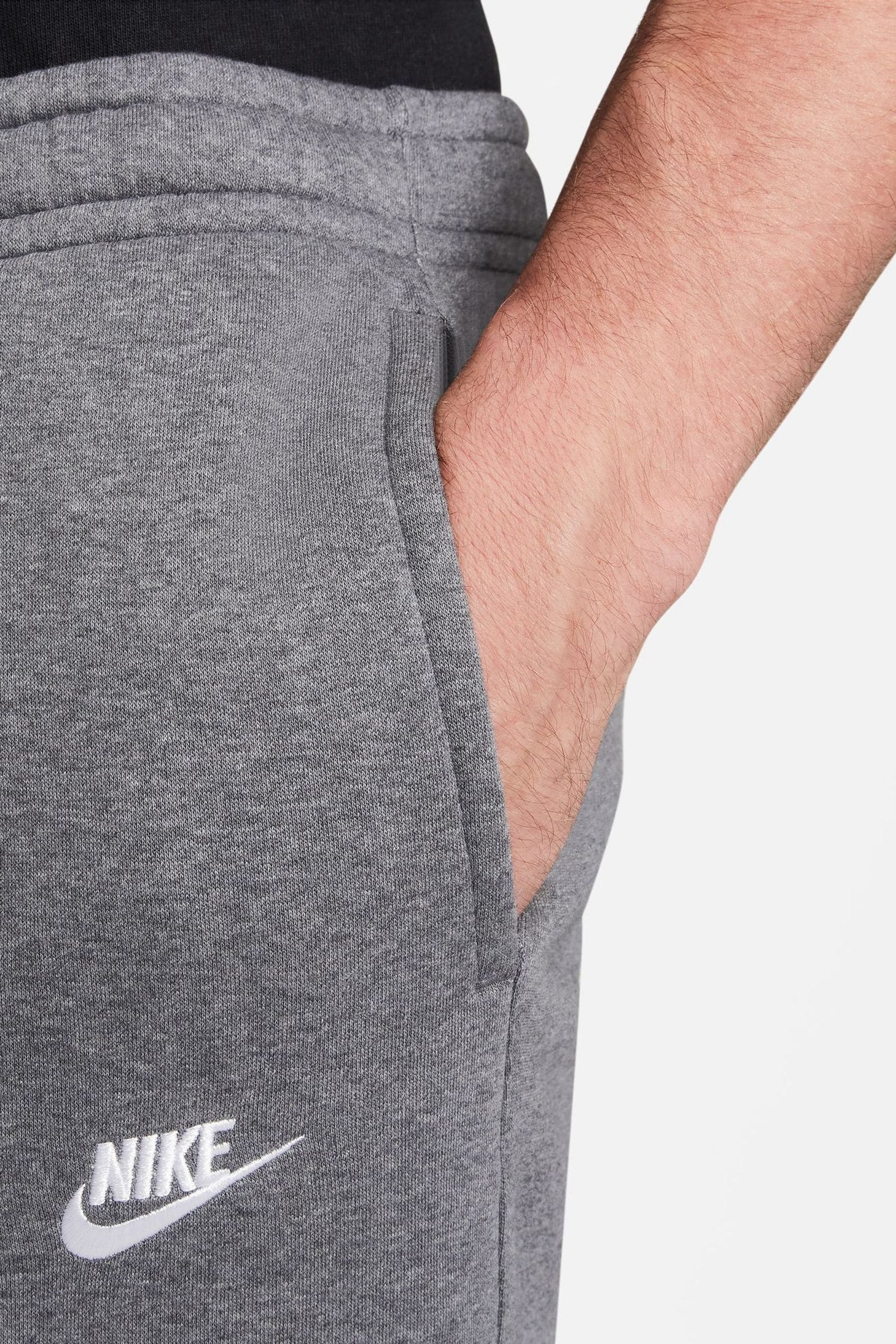 Nike club cuffed sweatpants in charcoal heather best sale
