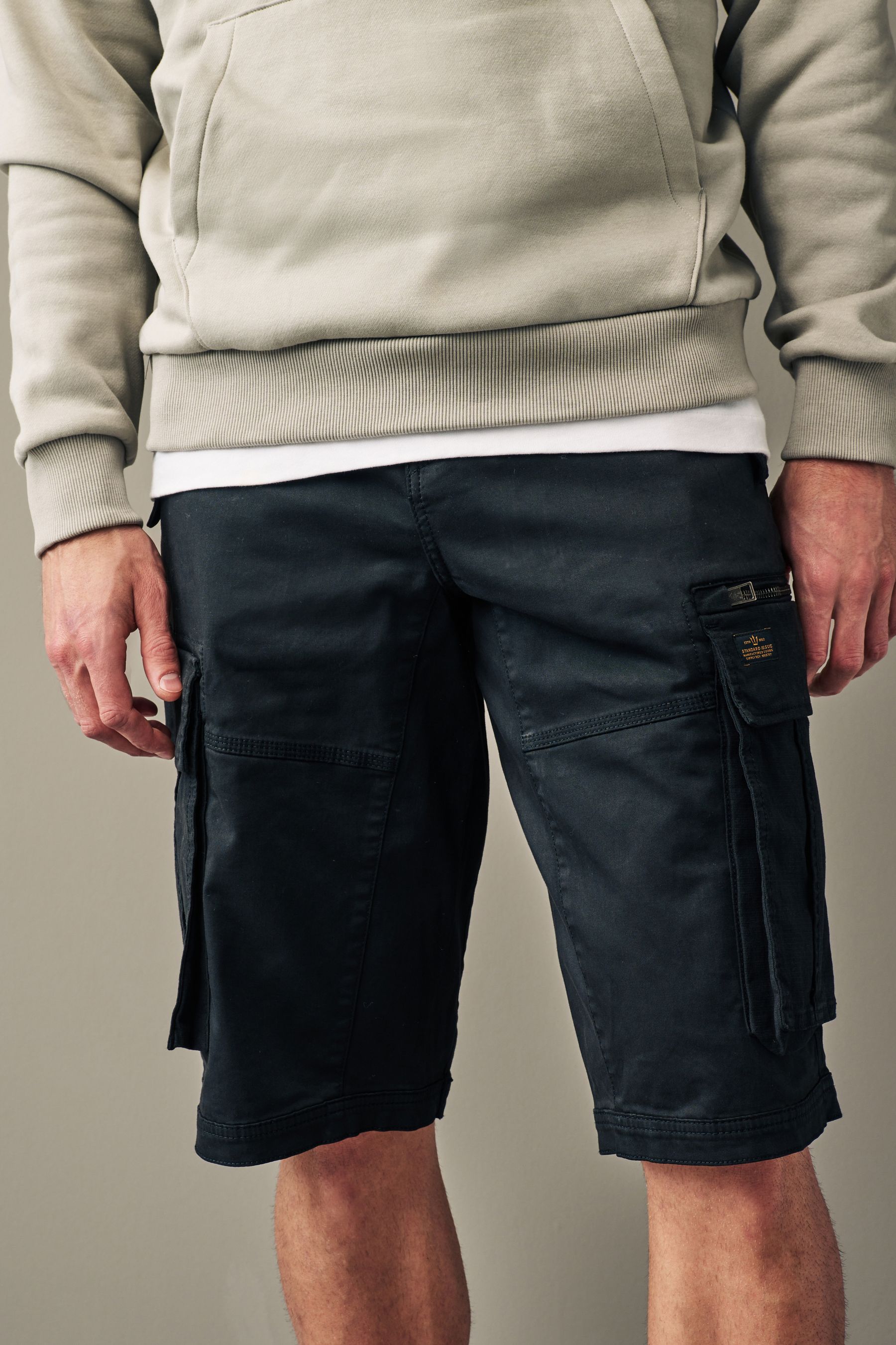 Men's quarter length shorts 2025