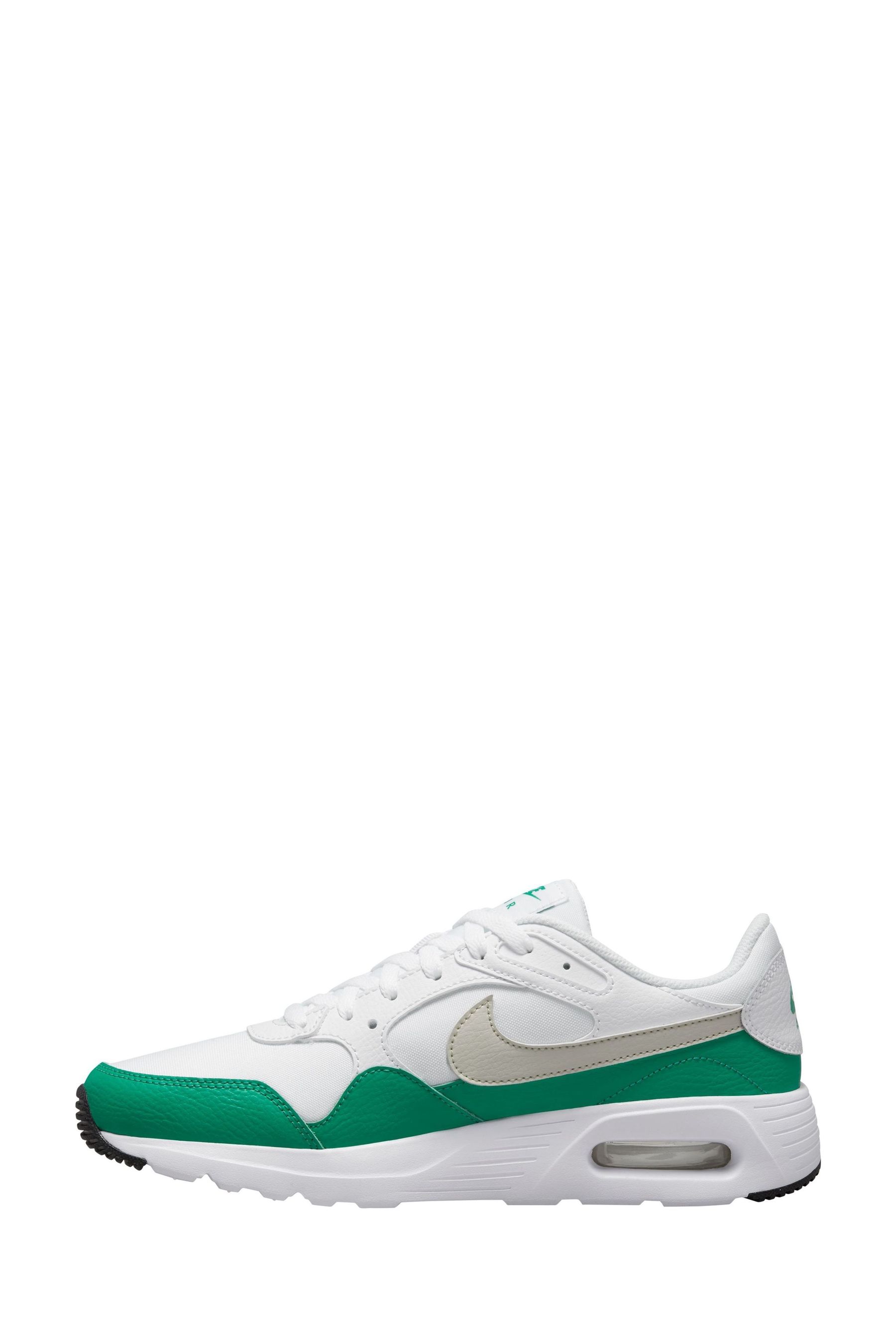 Green and white nike trainers hot sale