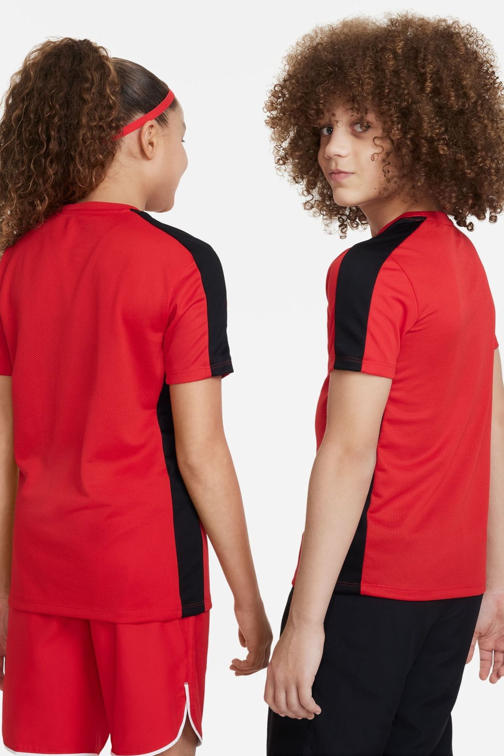 Nike Red Dri-FIT Academy Training T-Shirt - Image 4 of 7