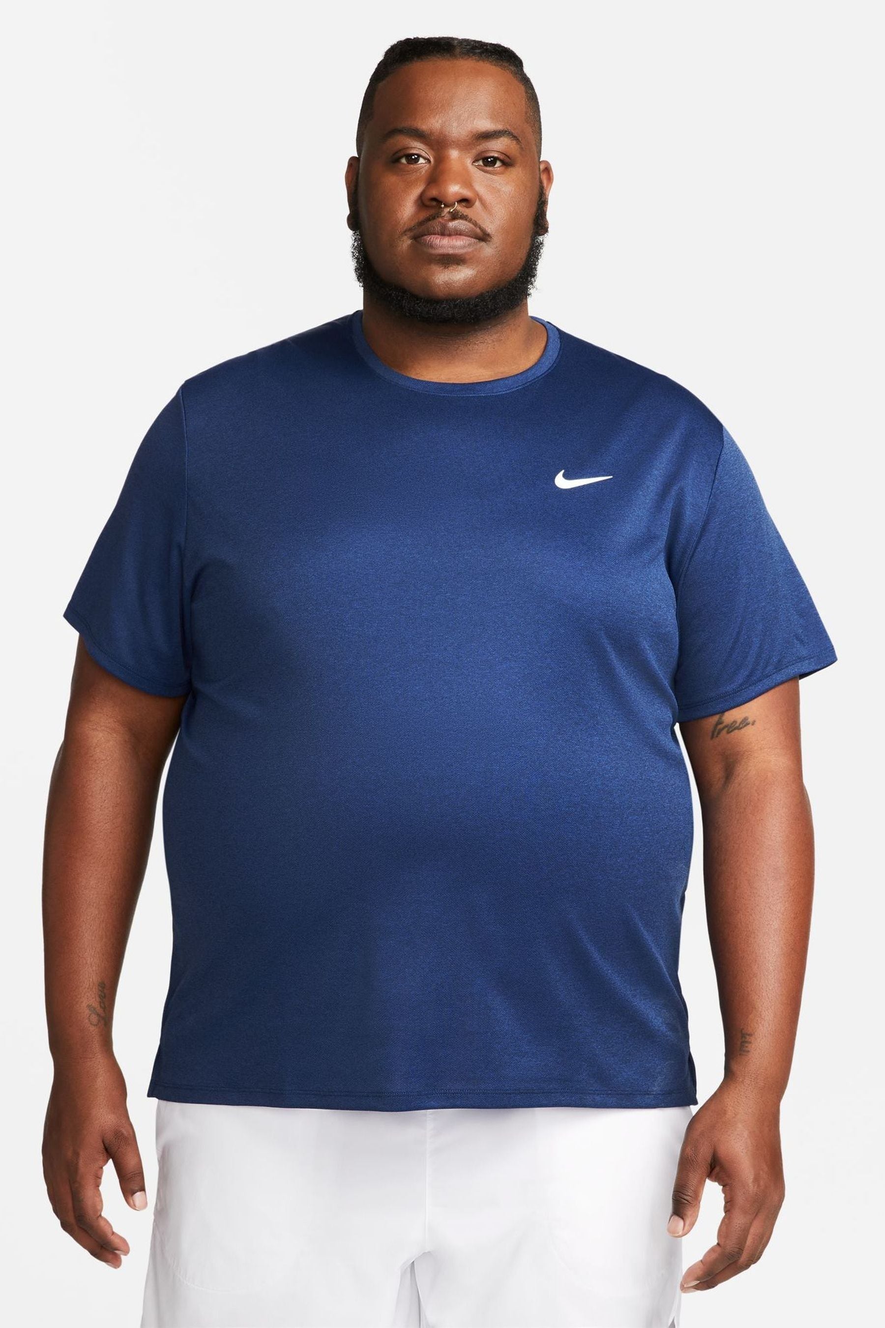 Nike uv shirt hotsell