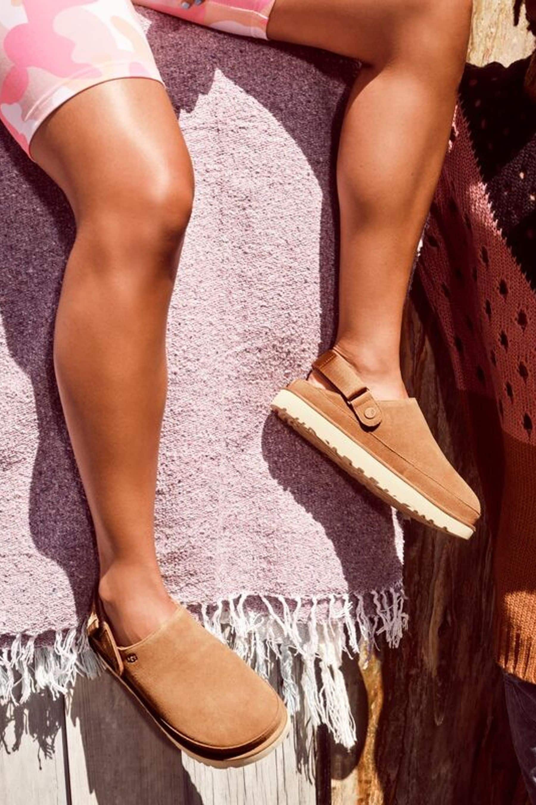 Ugg clog sandals outlet