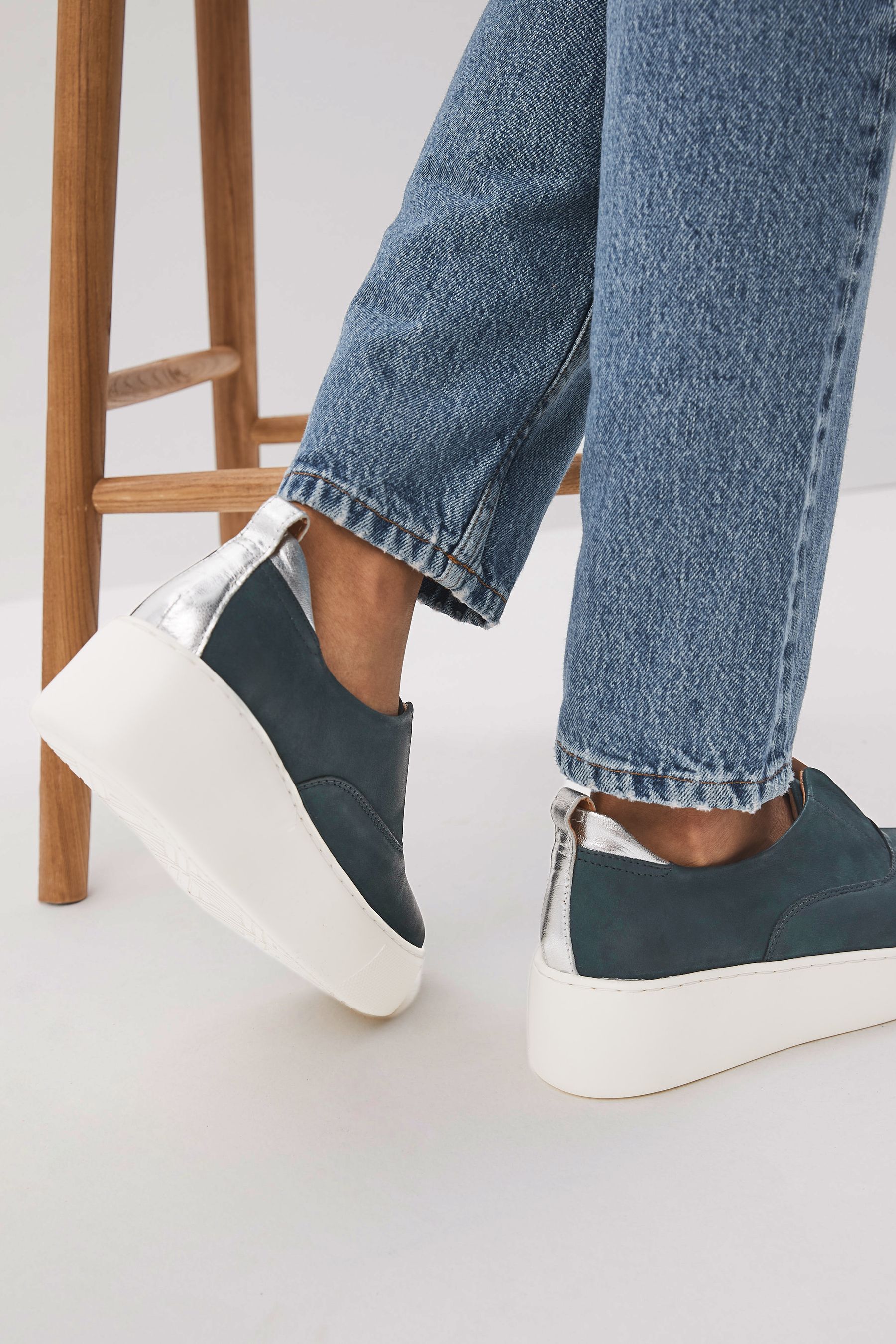 Next wedge trainers store