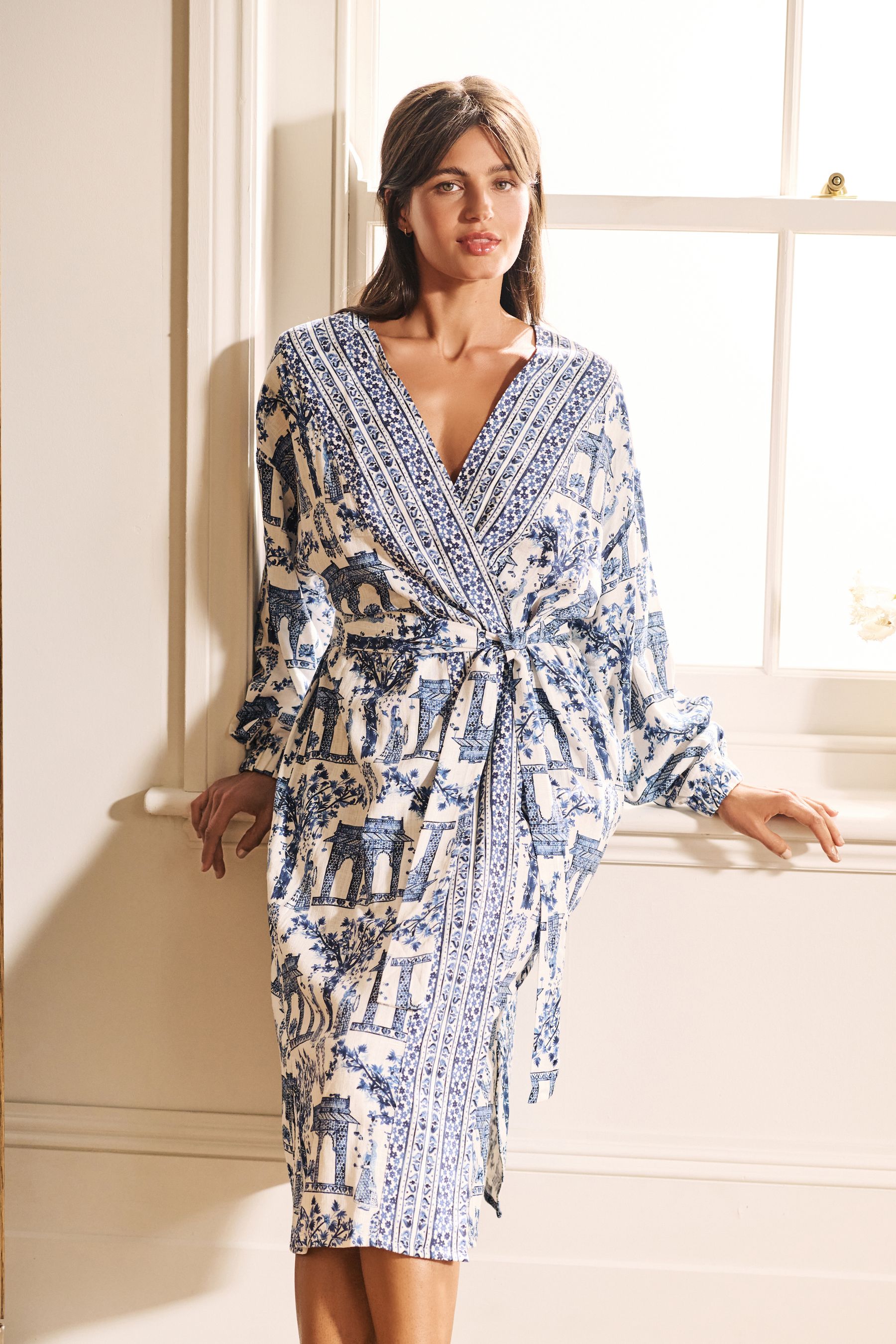 Buy Nina Campbell Lightweight Dressing Gown from Next Luxembourg