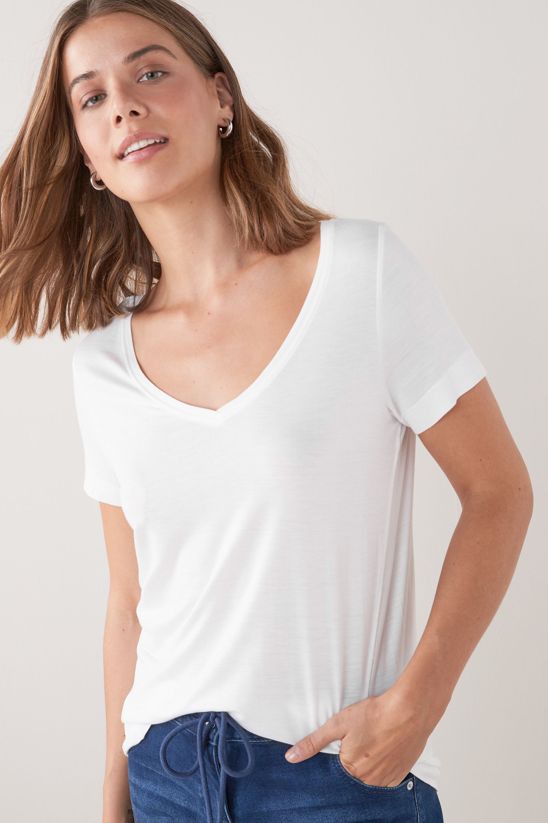 Cheap white v hot sale neck t shirts