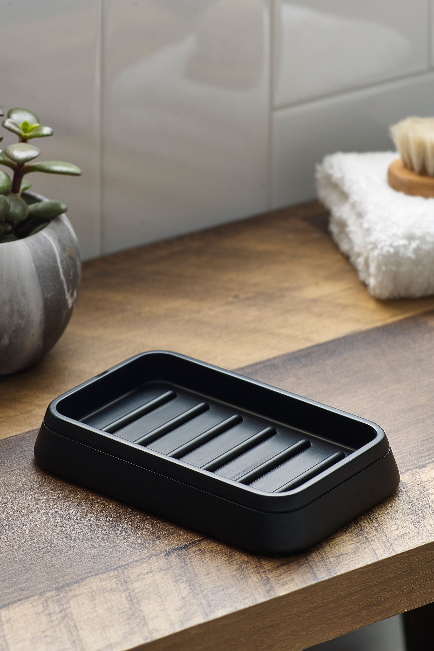 Black soap outlet dish