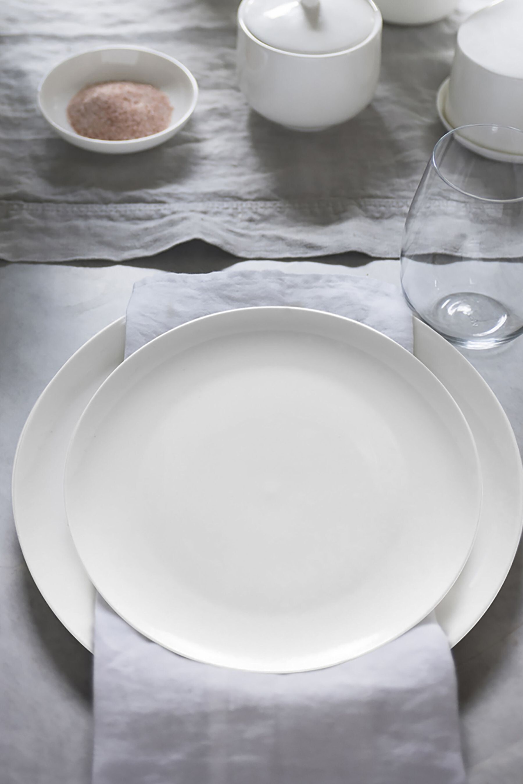 Buy Maxwell Williams White Cashmere Coupe Dinner Plate from the