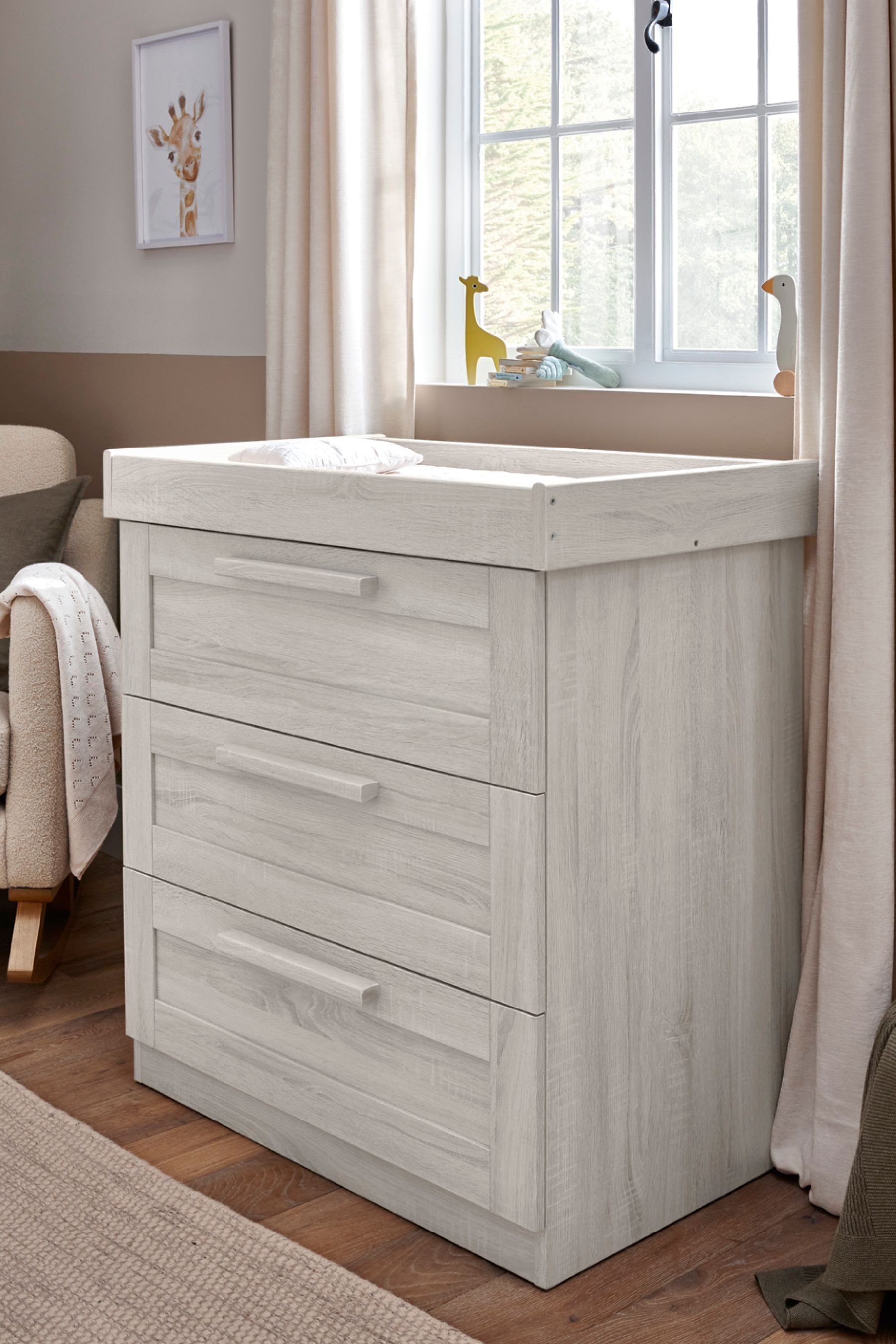 Atlas nursery furniture outlet
