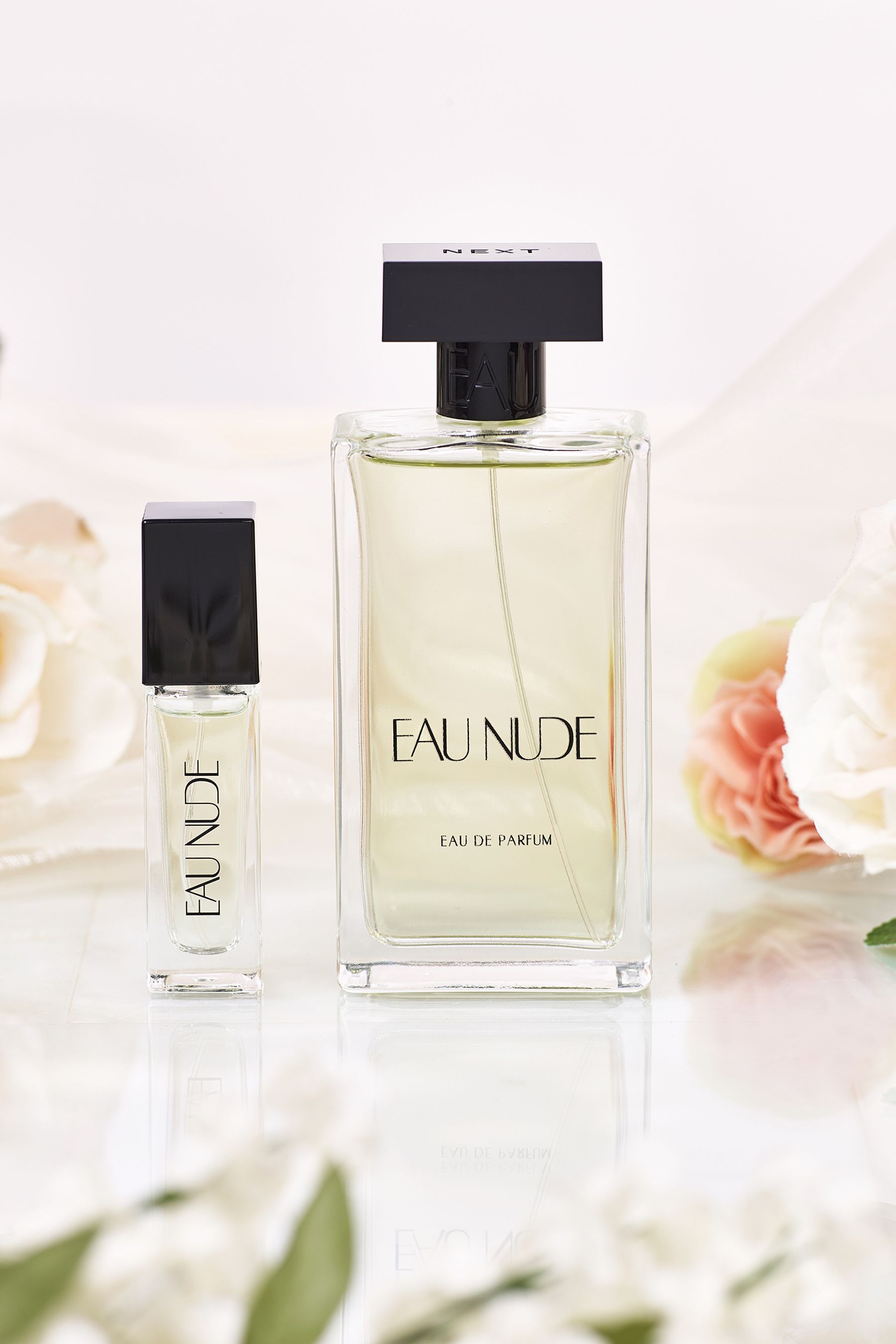 Nude perfume shop