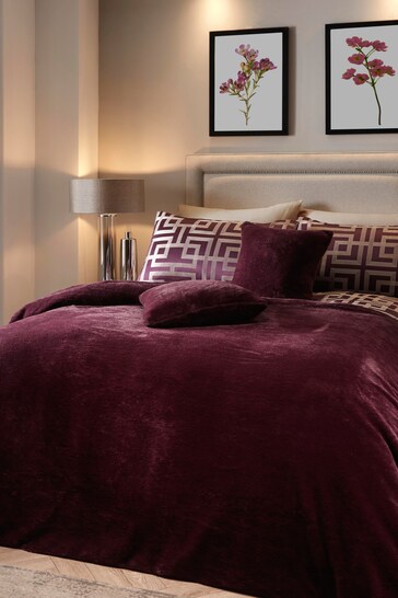 Soiree Red Lucie Faux Fur Bedspread