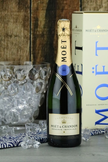Le Bon Vin Moet & Chandon Reserve Imperial Champagne