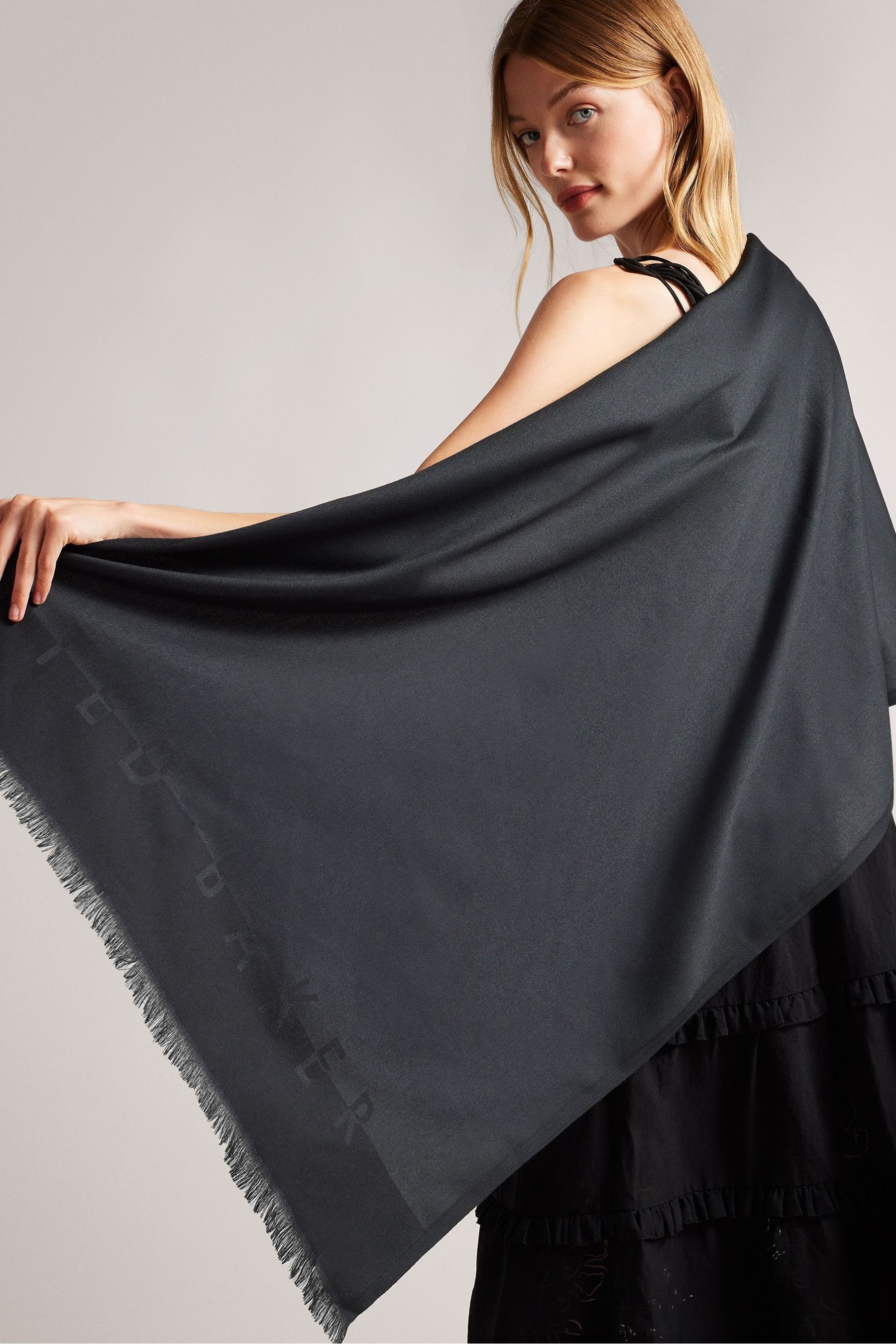 Long scarf outlet