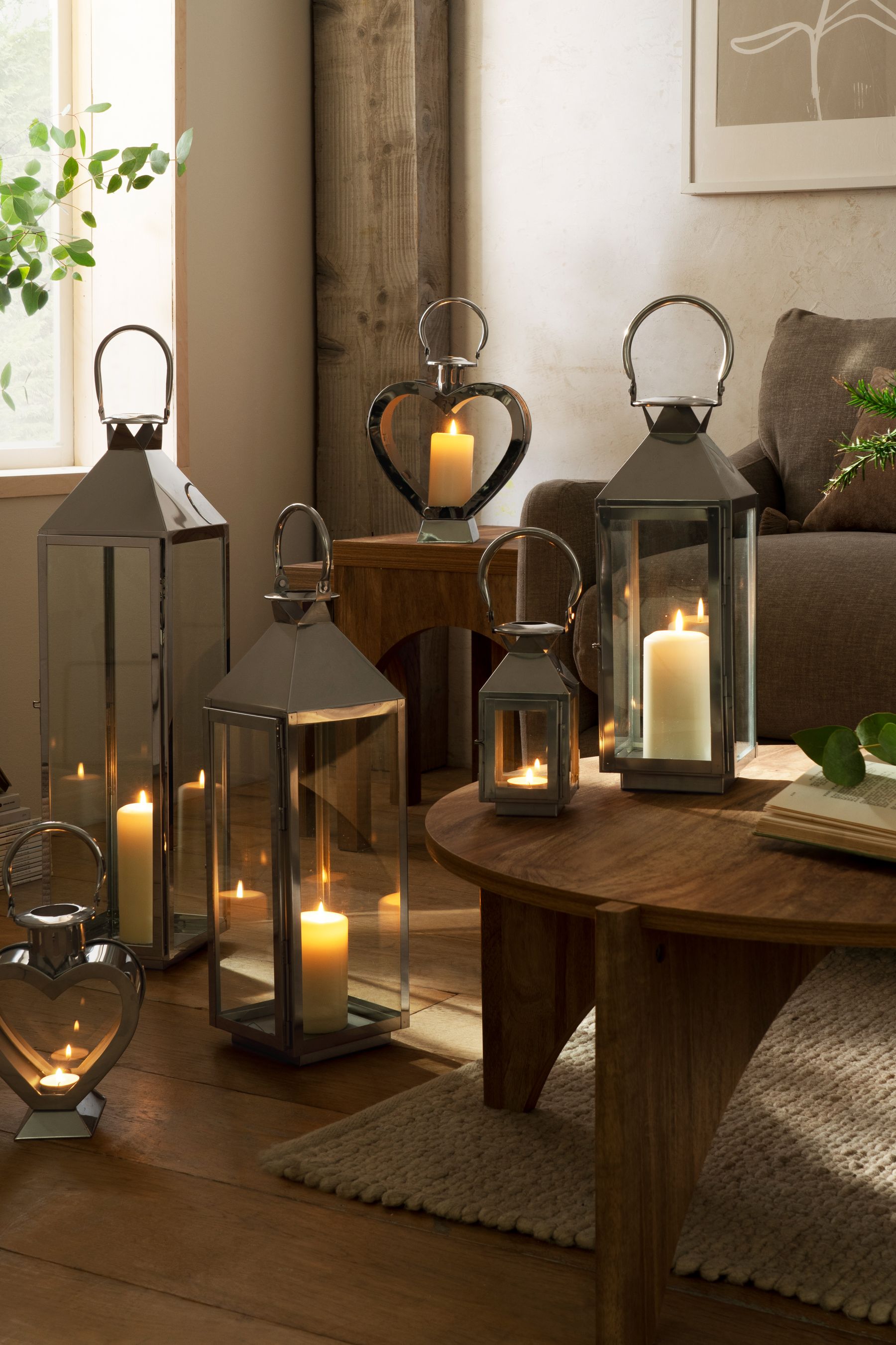 Mini lantern store candle holder
