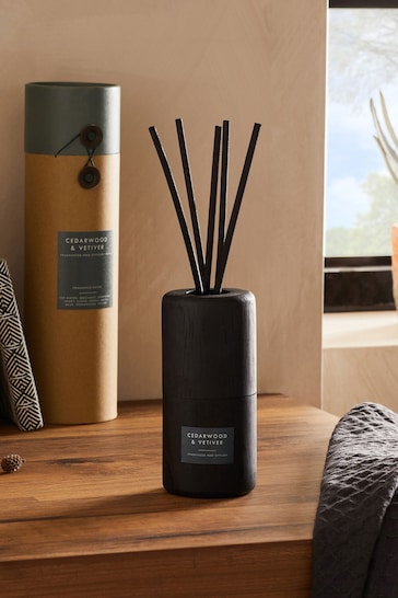 Bronx Cedarwood & Vetiver Fragranced 180ml Reed Diffuser