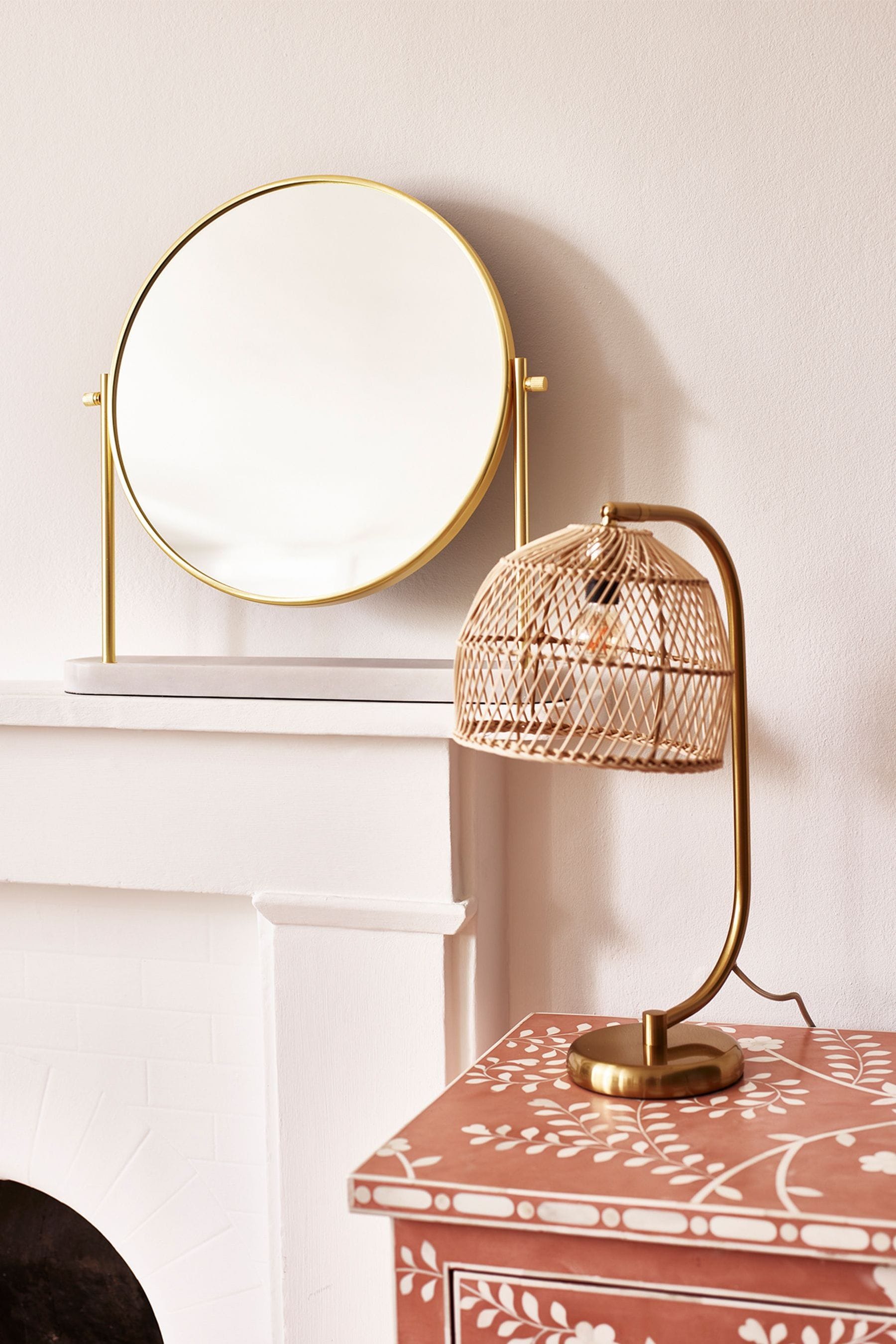 Gold mirror outlet for dressing table