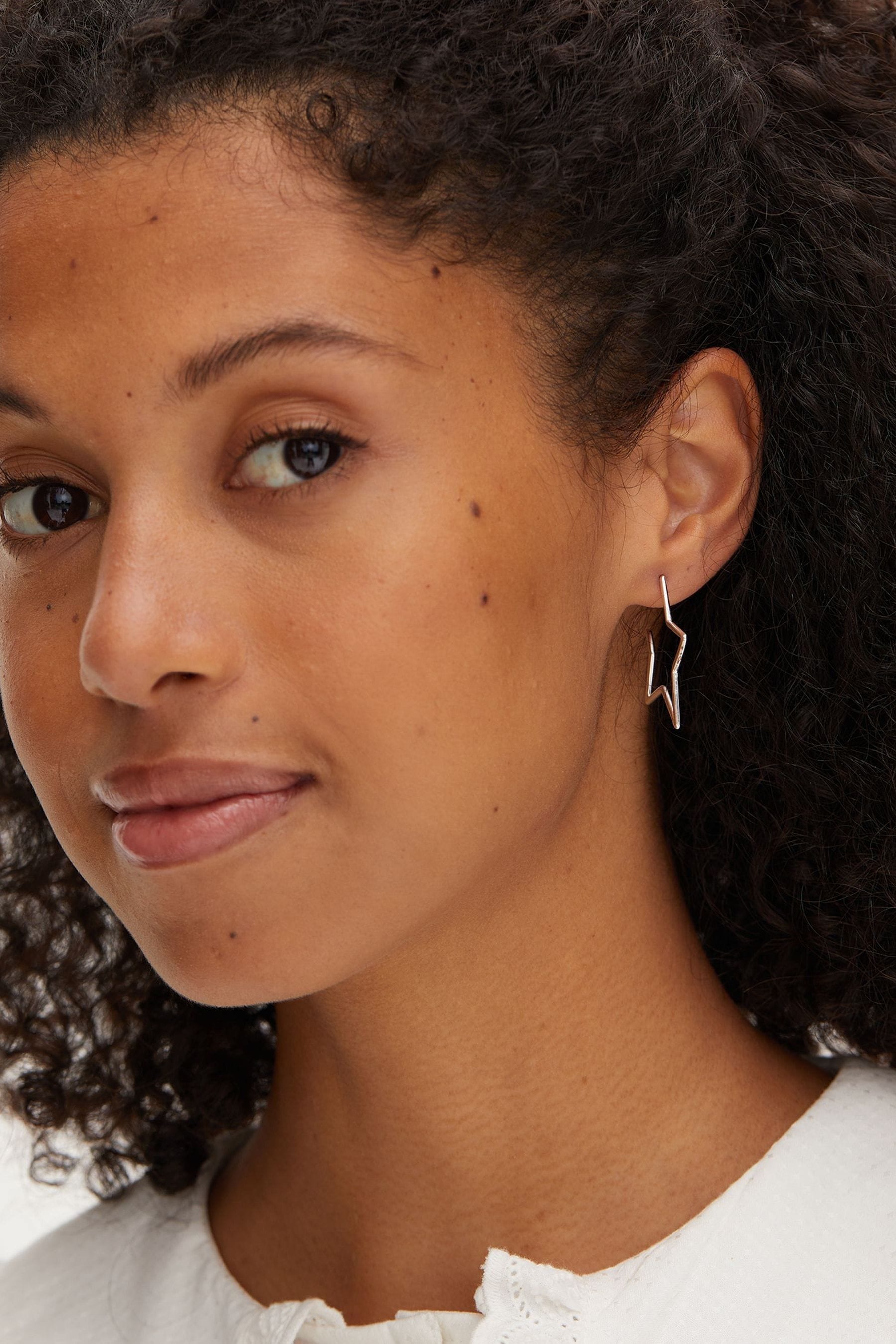 Star outline best sale earrings