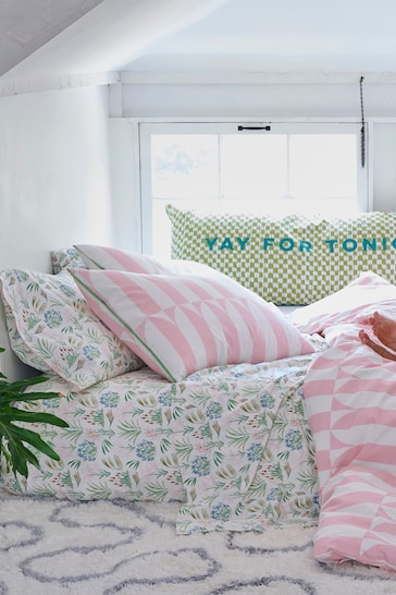 Novogratz Pink Waverley Tile Cotton Duvet Cover and Pillowcase Set