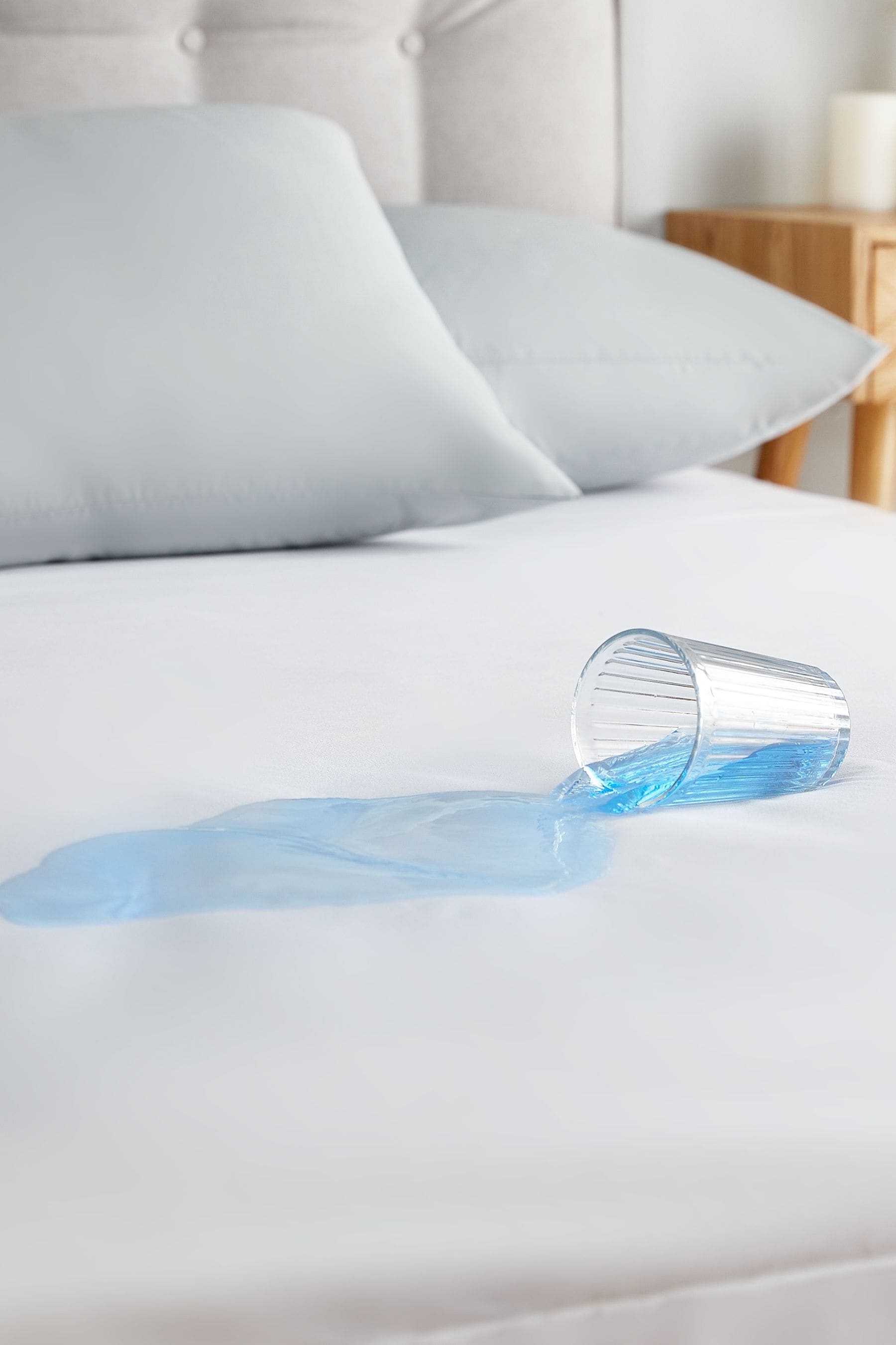 Silent night waterproof top mattress protector cot bed