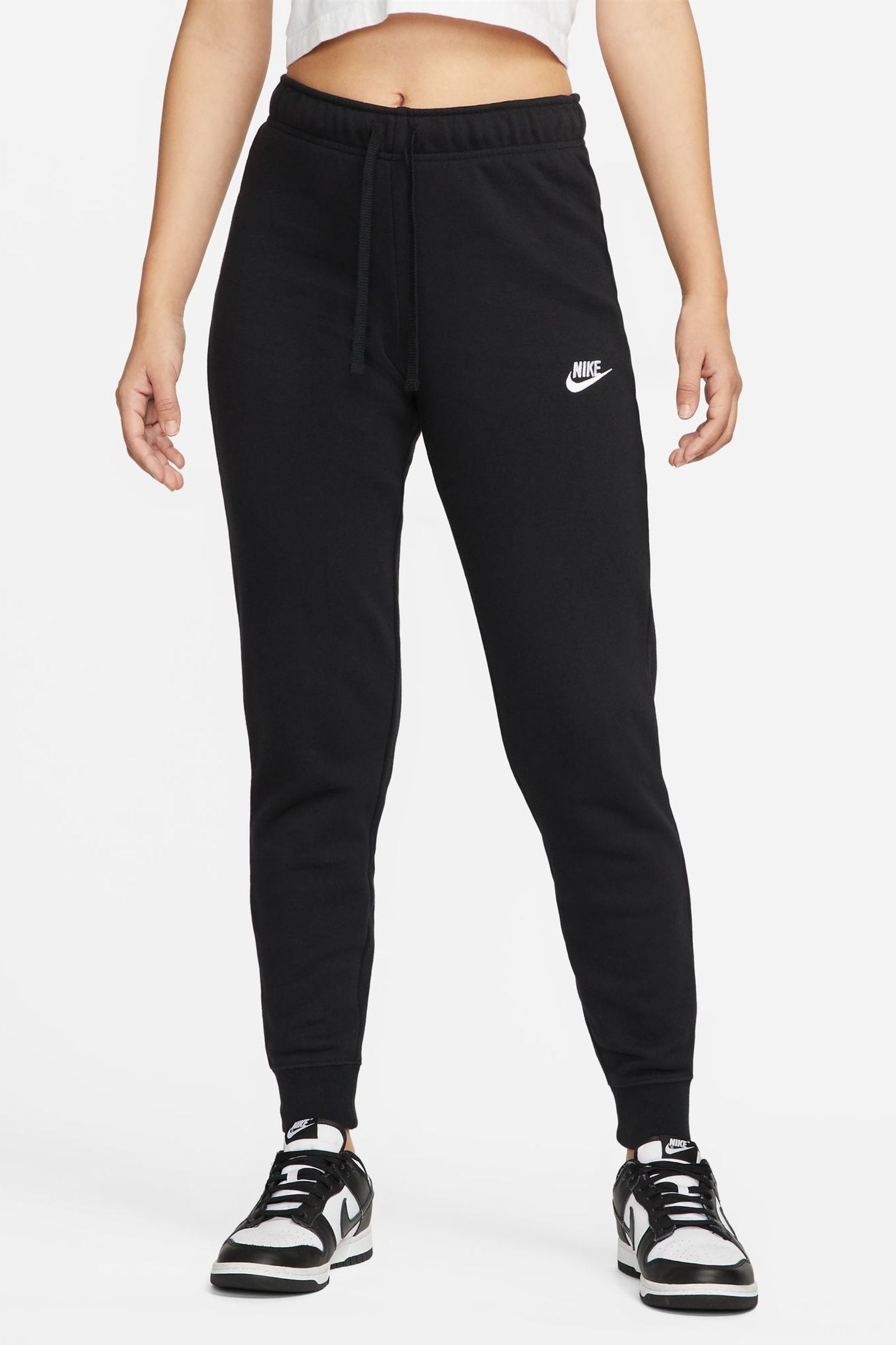 Nike black skinny hot sale joggers