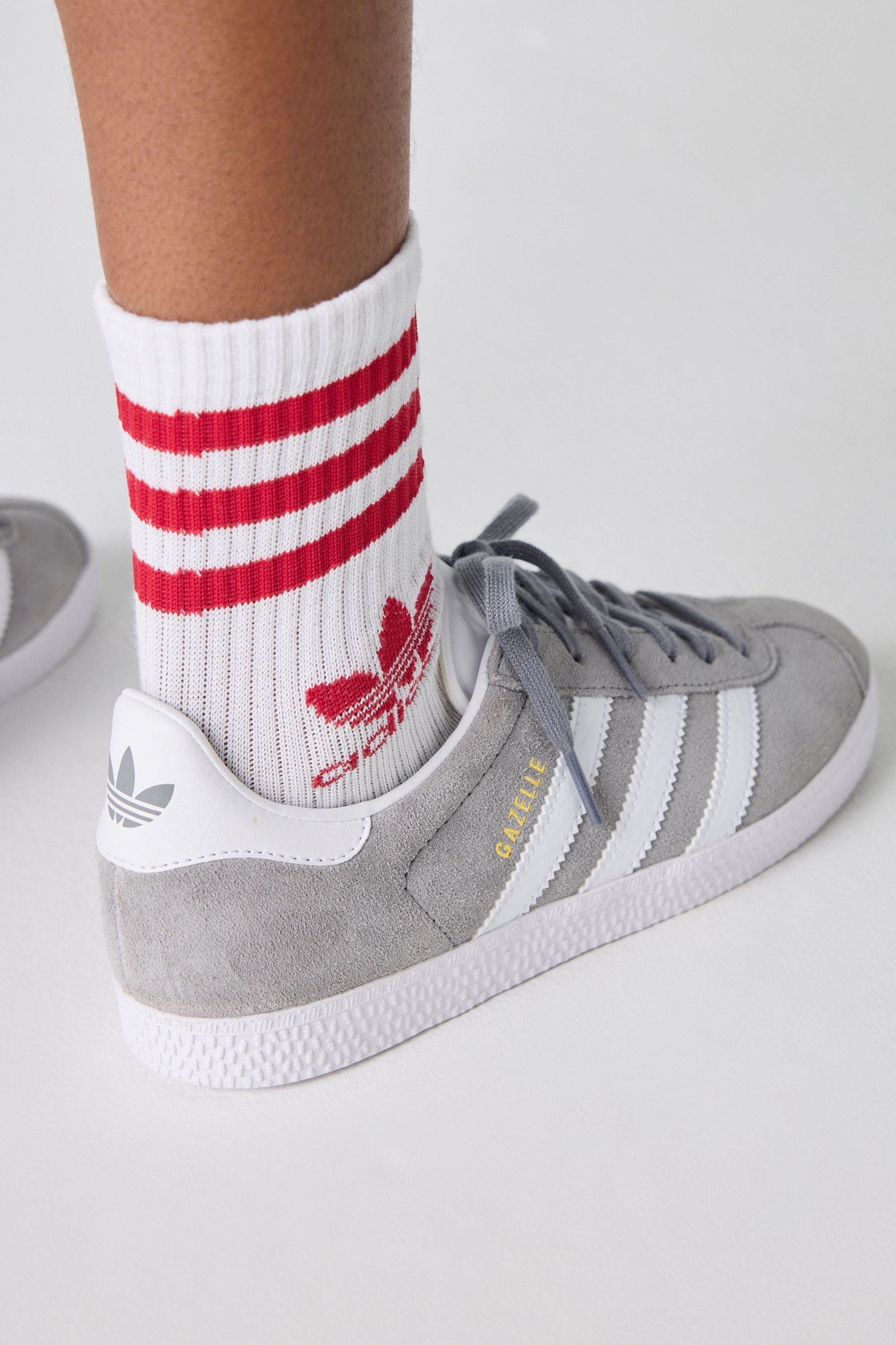 Junior grey gazelle trainers online