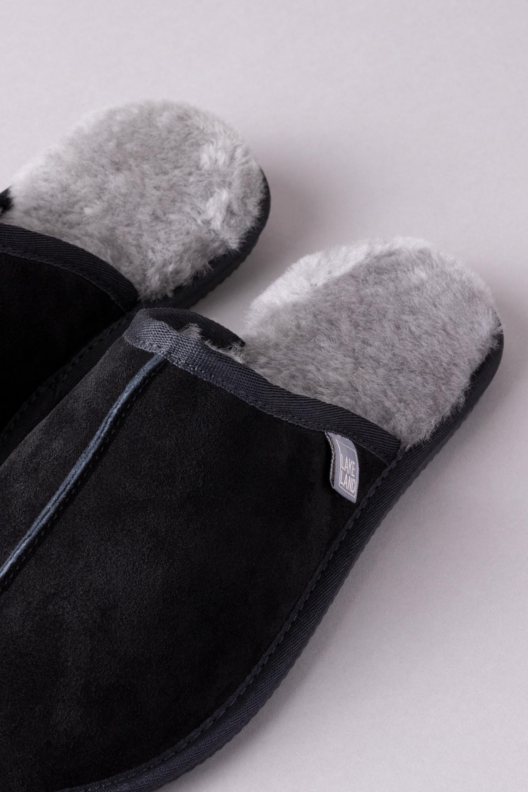 Slider deals slippers men