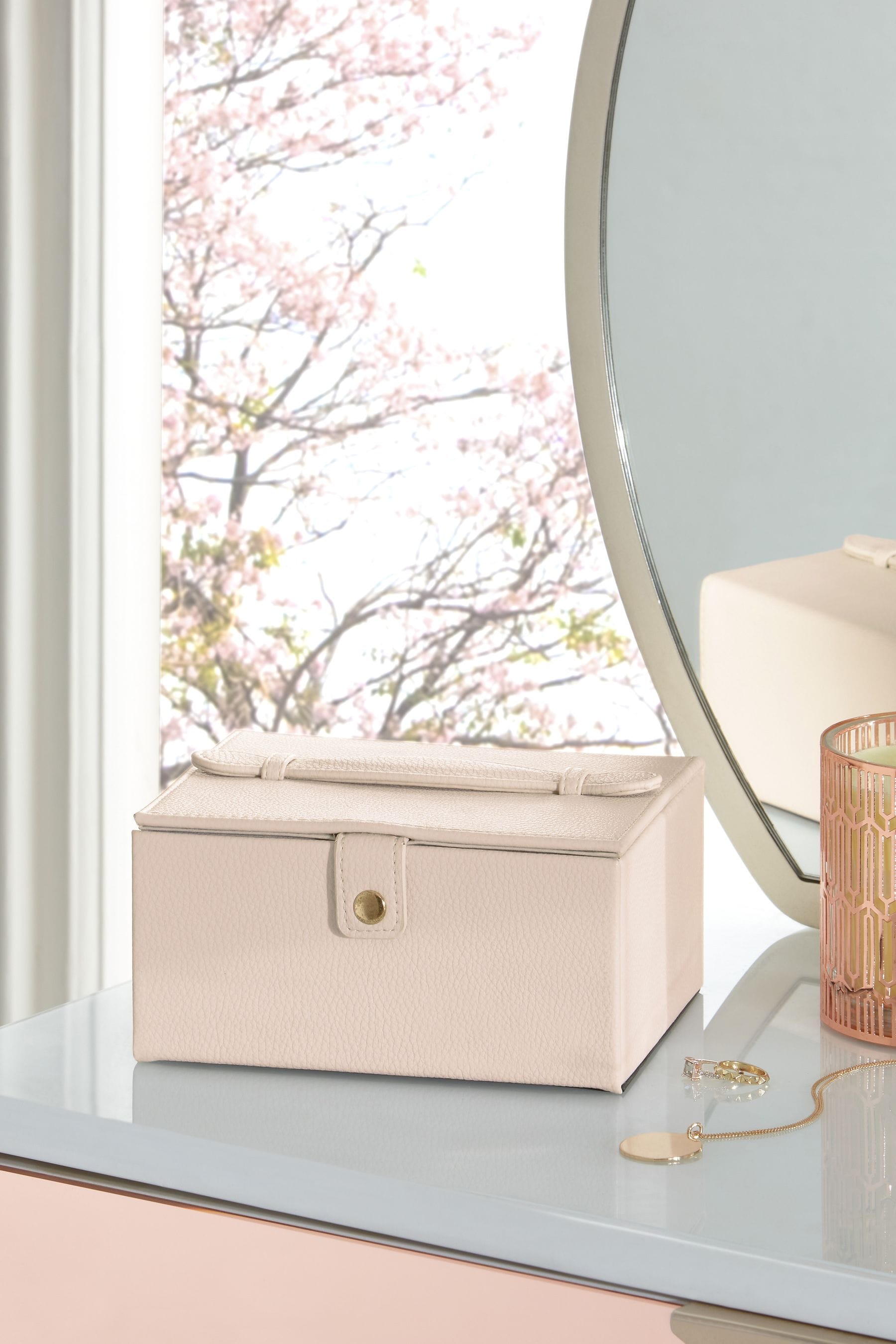 Next jewellery clearance boxes